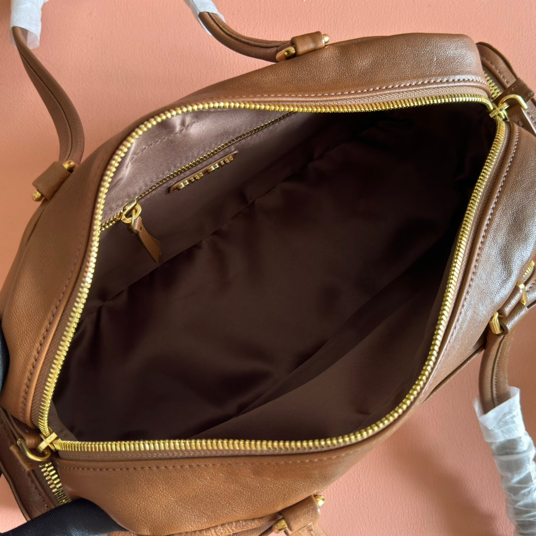 Miu Pocket Bag 32cm Brown Caflskin 255468