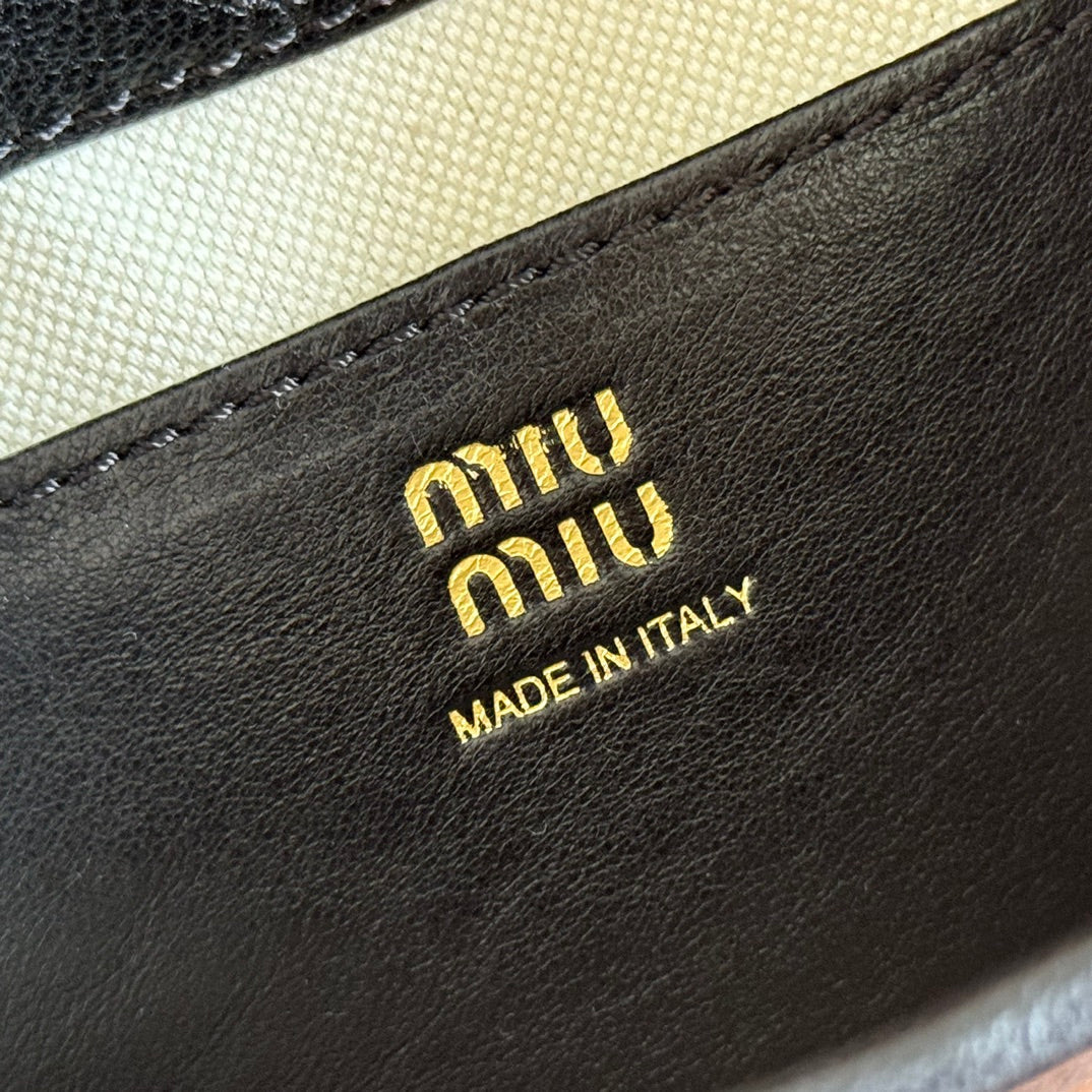Miu 5NR461 Pouch Black Cowhide 285383