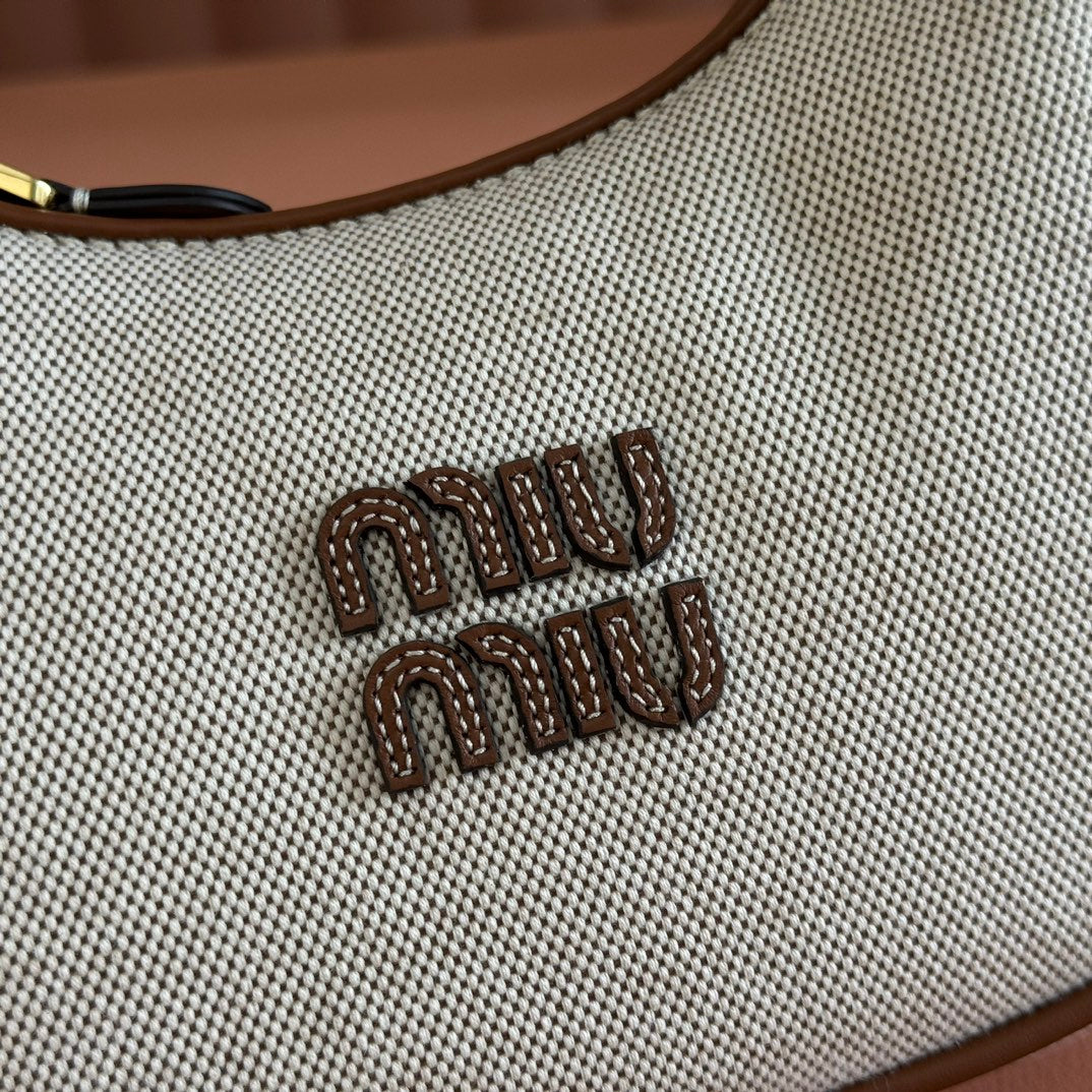 Miu Wander Tote Bag 20cm Soft Beige Cotton Brown Cowhide 257967