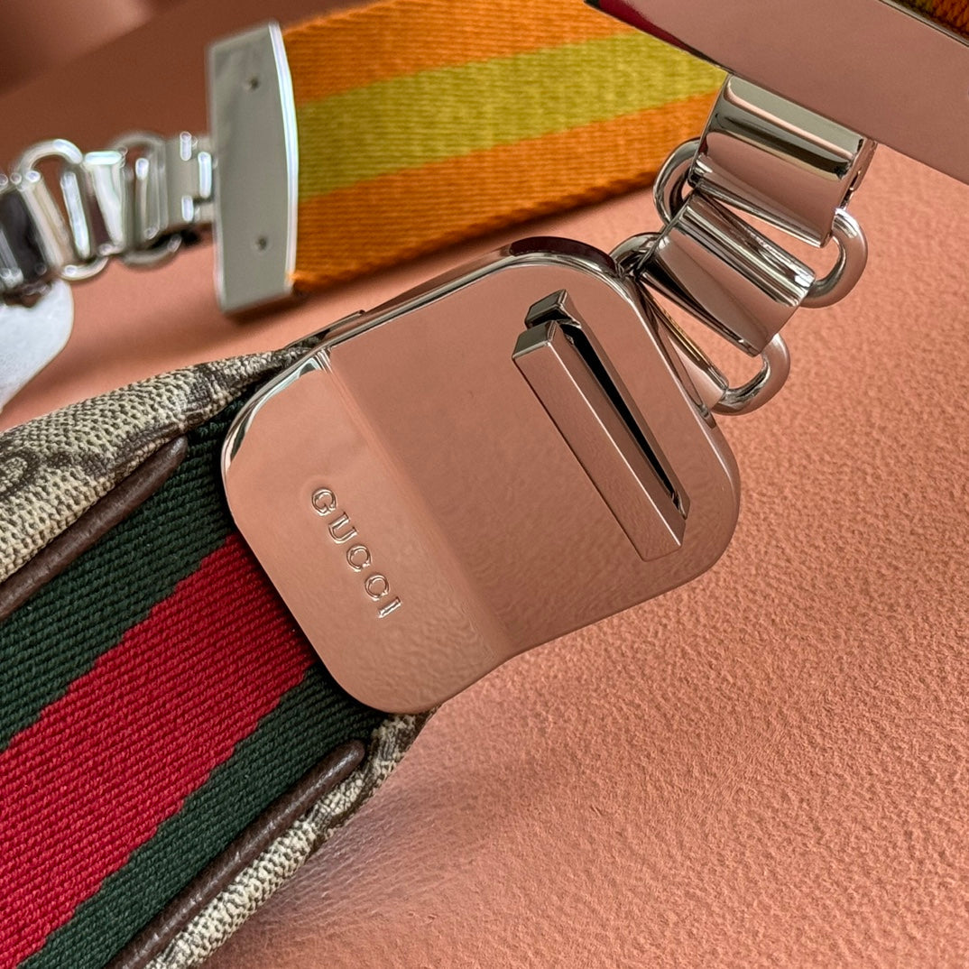 Gucci Attache Small Shoulder Bag 23cm Black Beige Leather