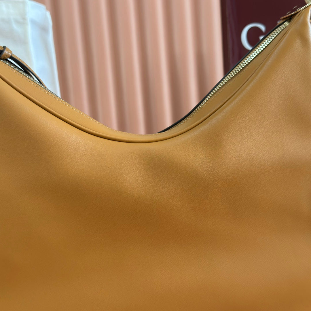 Gucci Attache Large Shoulder Bag 35cm Camel Leather