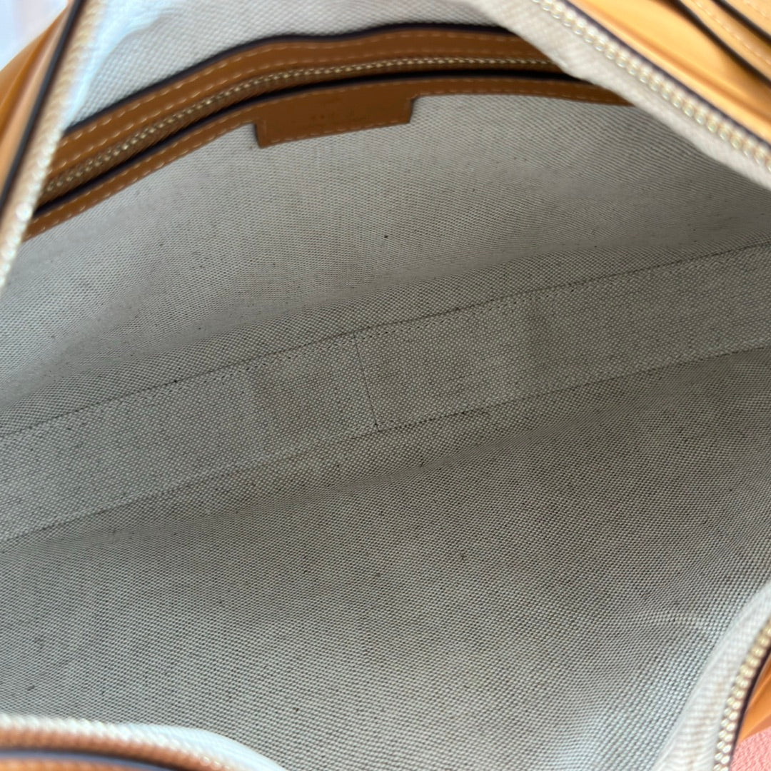 Gucci Attache Large Shoulder Bag 35cm Camel Leather