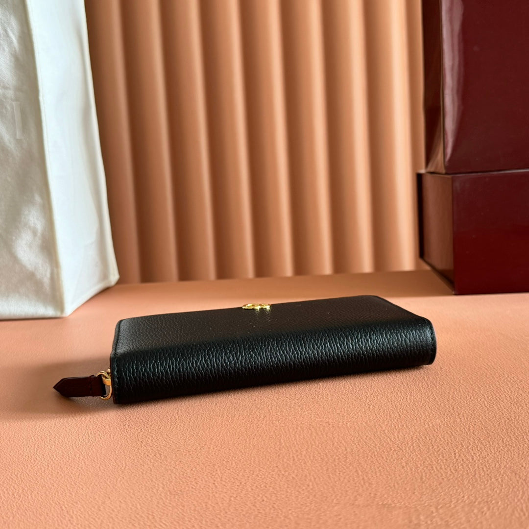 GG Marmont Zip Around Wallet Black Leather