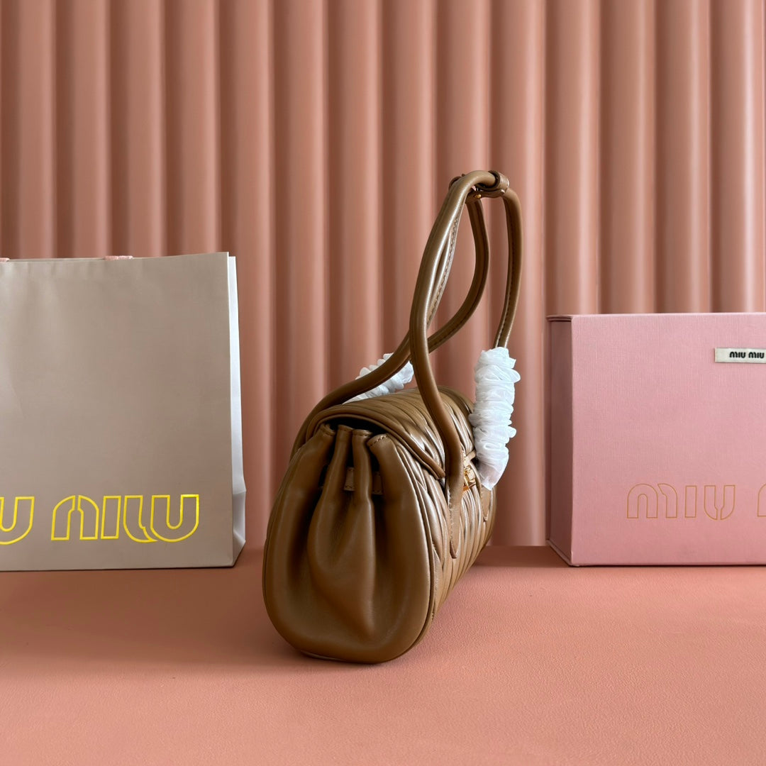 Miu 5bd265 Matelassé Shoulder Bag 28cm Tan Brown Lambskin