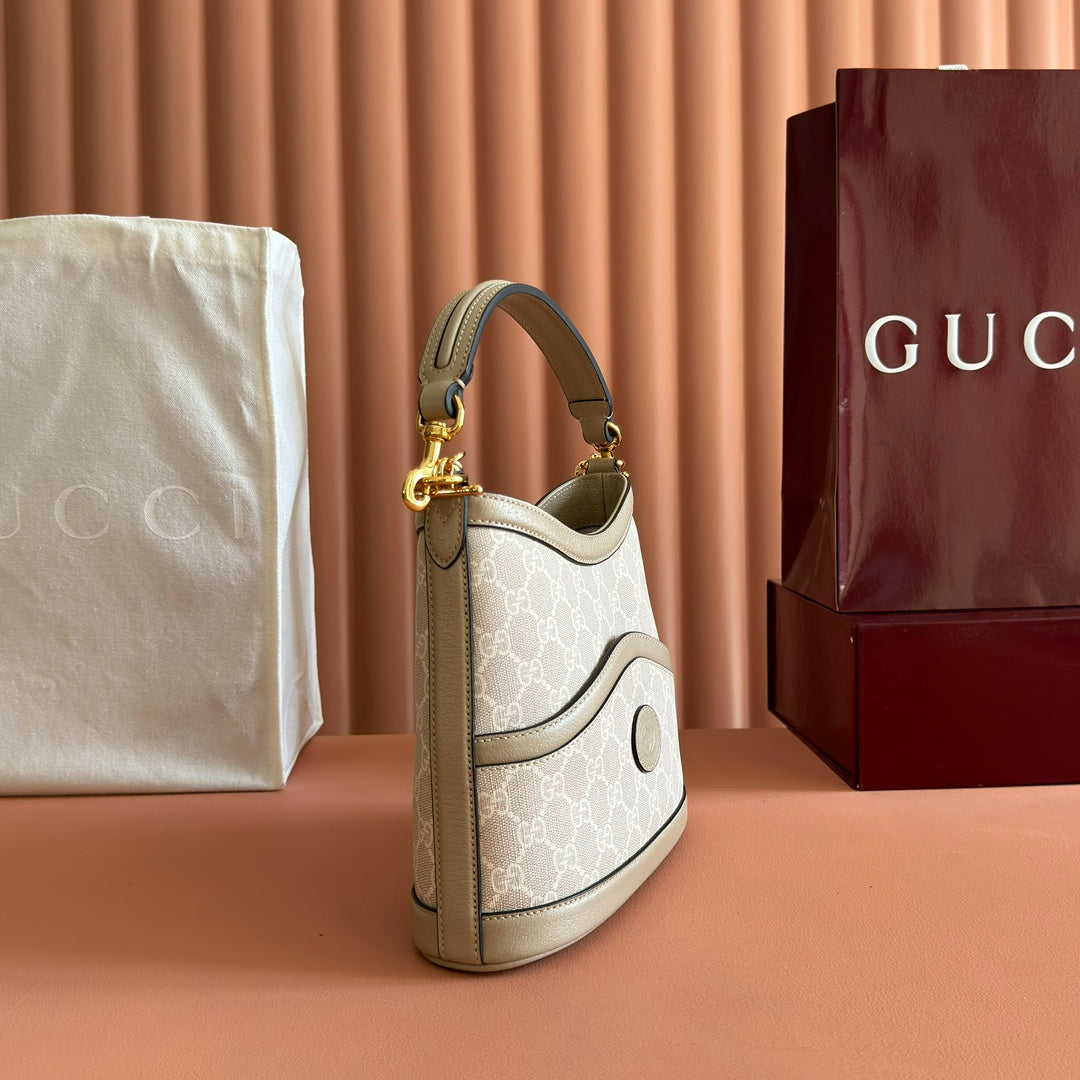 Gucci Large Interlocking G Shoulder Bag 25cm Khaki Beige GG Supreme Canvas Leather 273678