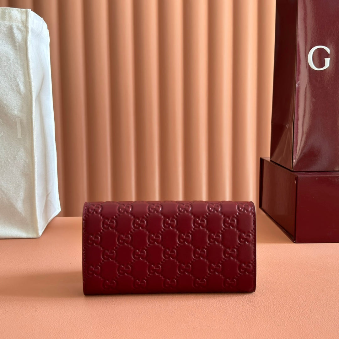 GG Emblem Continental Wallet Burgundy Cowhide