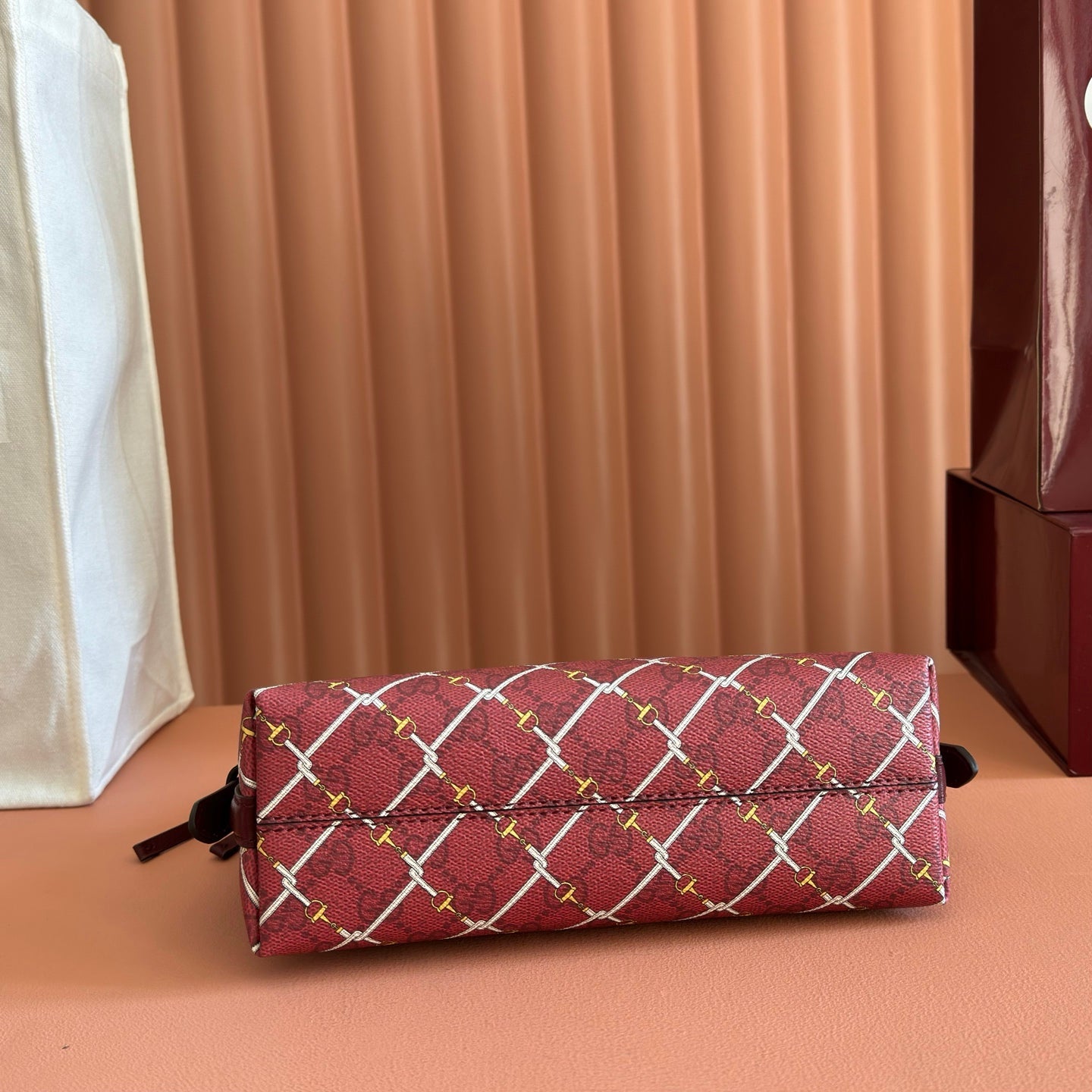 GG Emblem Small Shoulder Bag 22cm Red GG Fabric