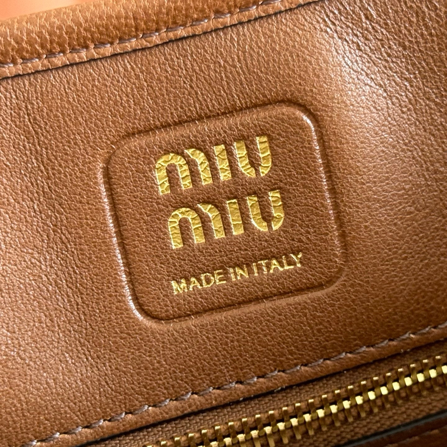 Miu 5BE101 Pouch Brown Cowhide 285393