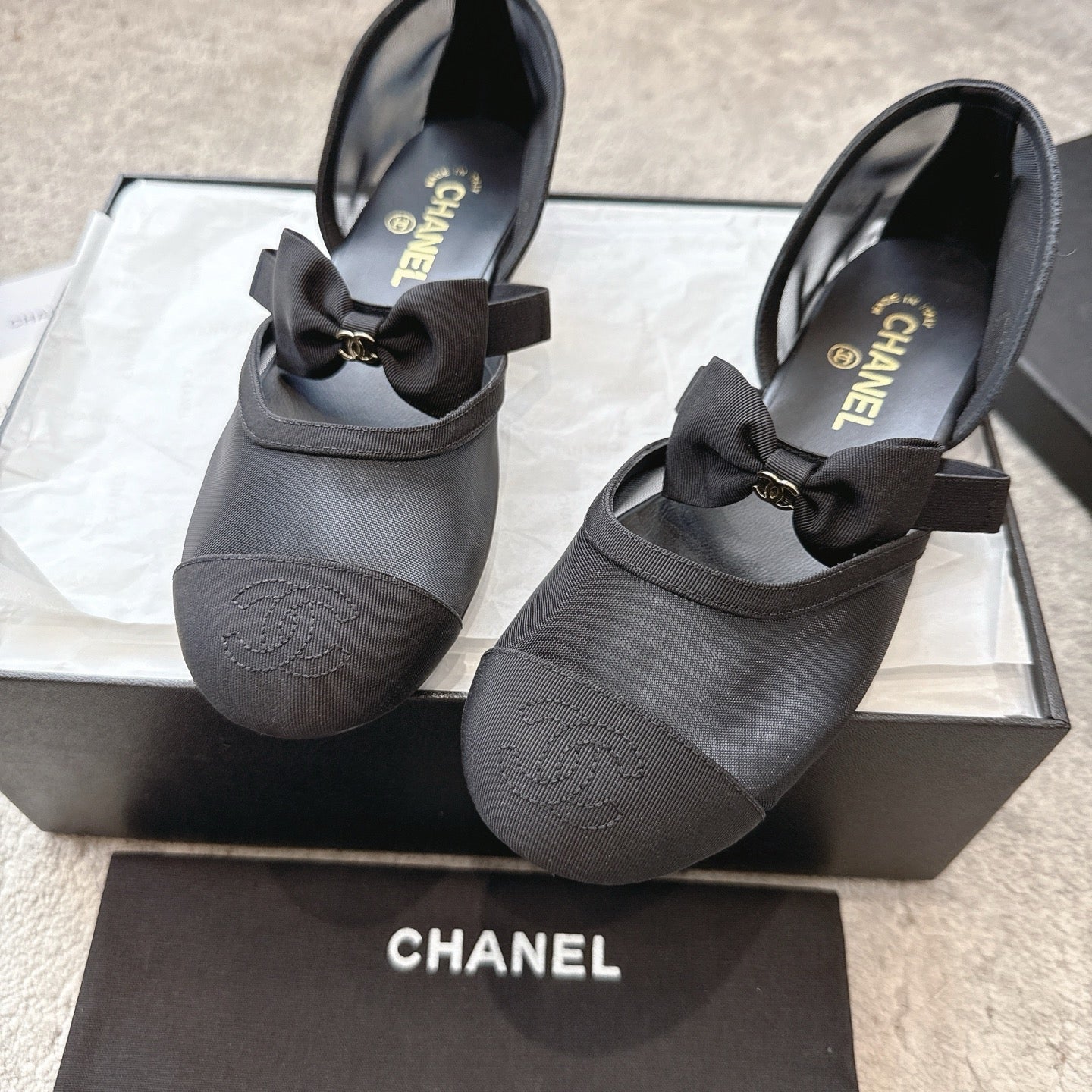 CC  25b Fall-Winter Mary Janes 15mm Black Mesh & Grosgrain 415777