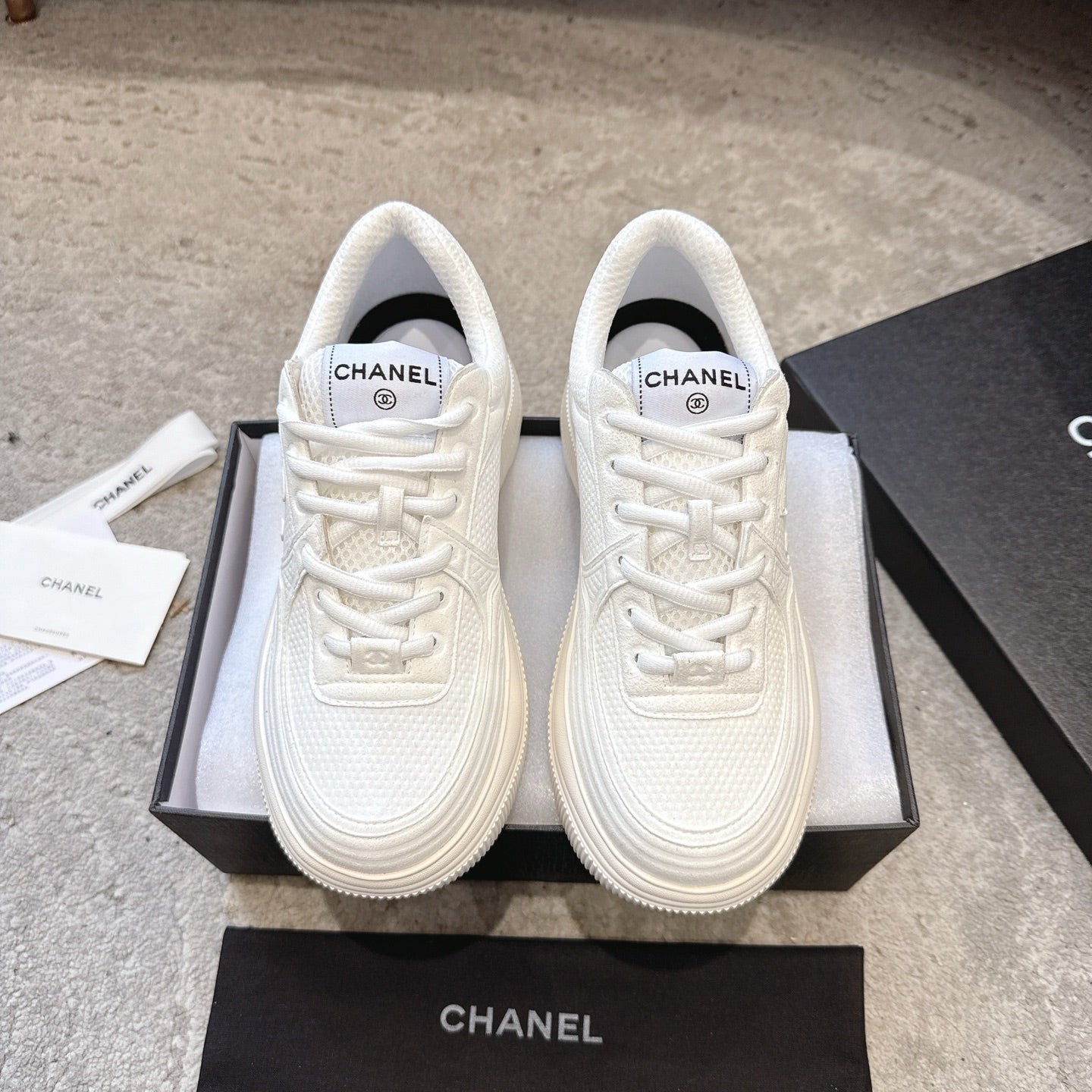 CC 26s Casual Sneakers White Fabric 647453