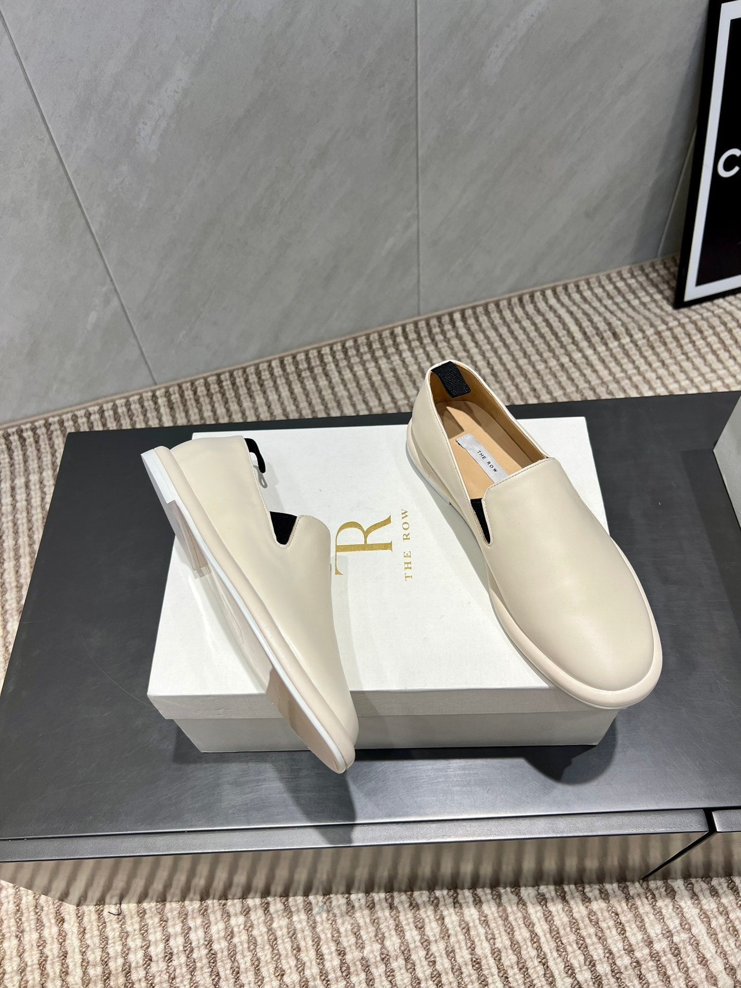 The Row 2025 Loafer Cream Cowhide 540487