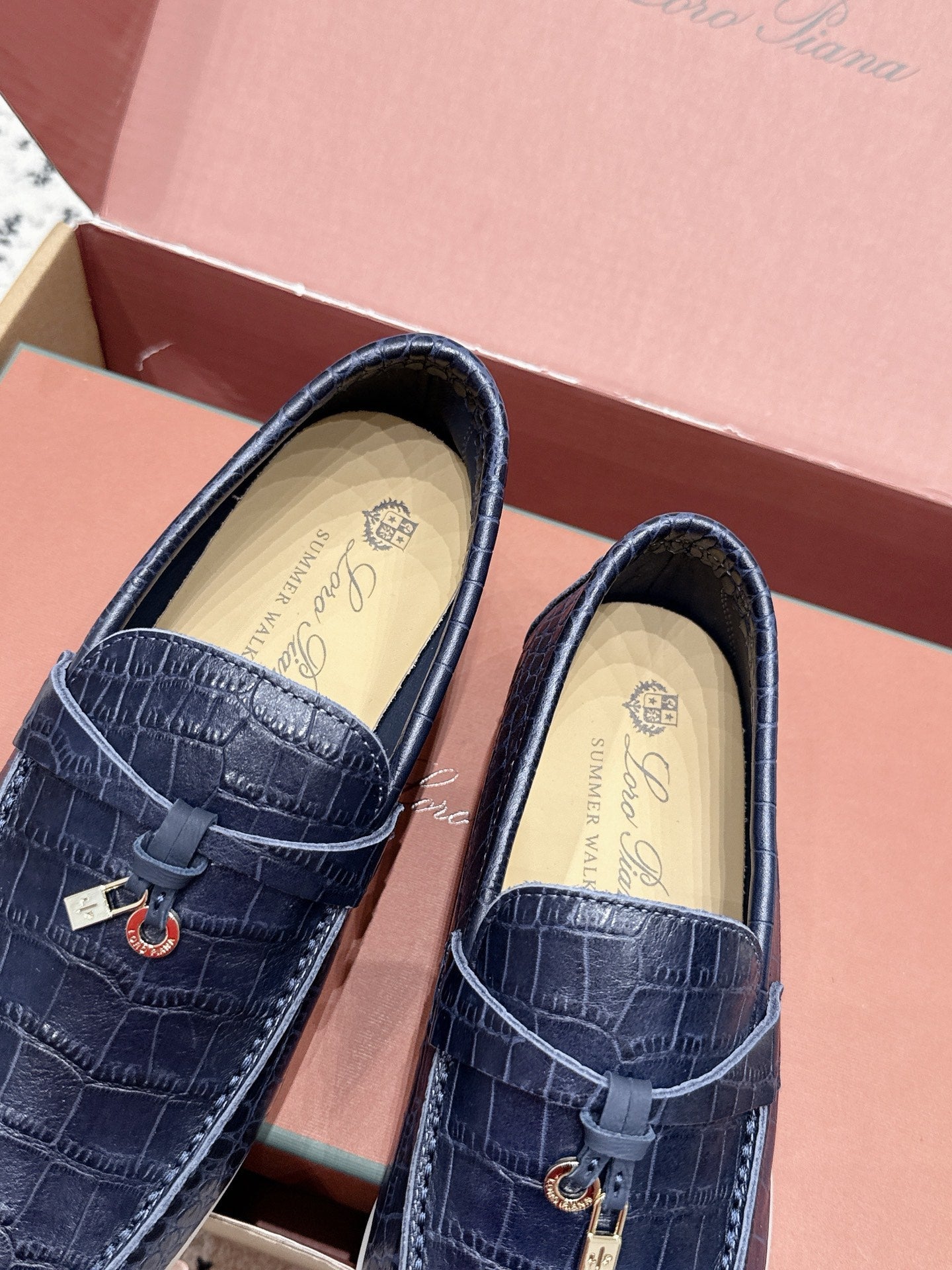 LP Summer Charms Walk Loafers Dark Blue Alligator Leather 923390