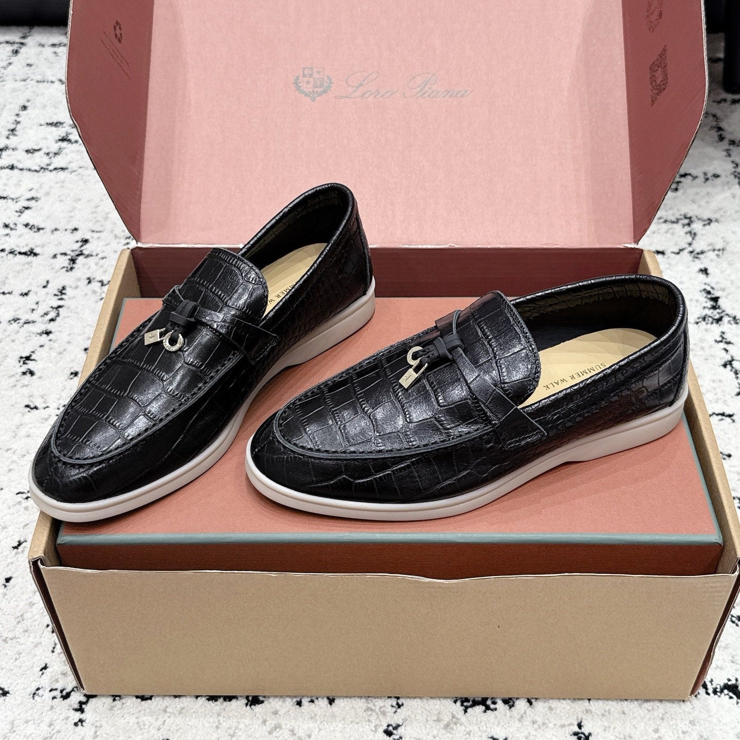 LP Summer Charms Walk Loafers Black Alligator Leather 923392