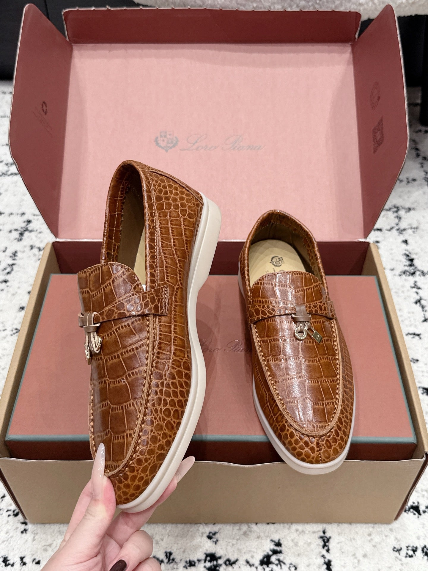 LP Summer Charms Walk Loafers Brown Alligator Leather 923393