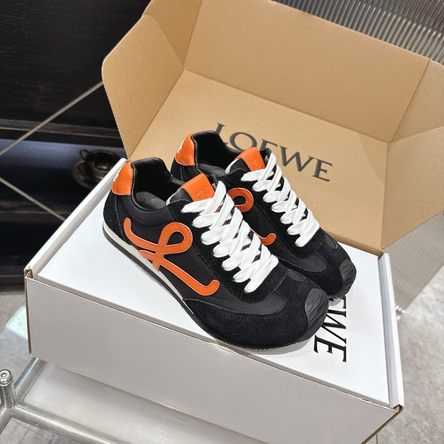 LOEW 26s Ballet Runner 2.0 Black Orange Suede Sheepskin 683937