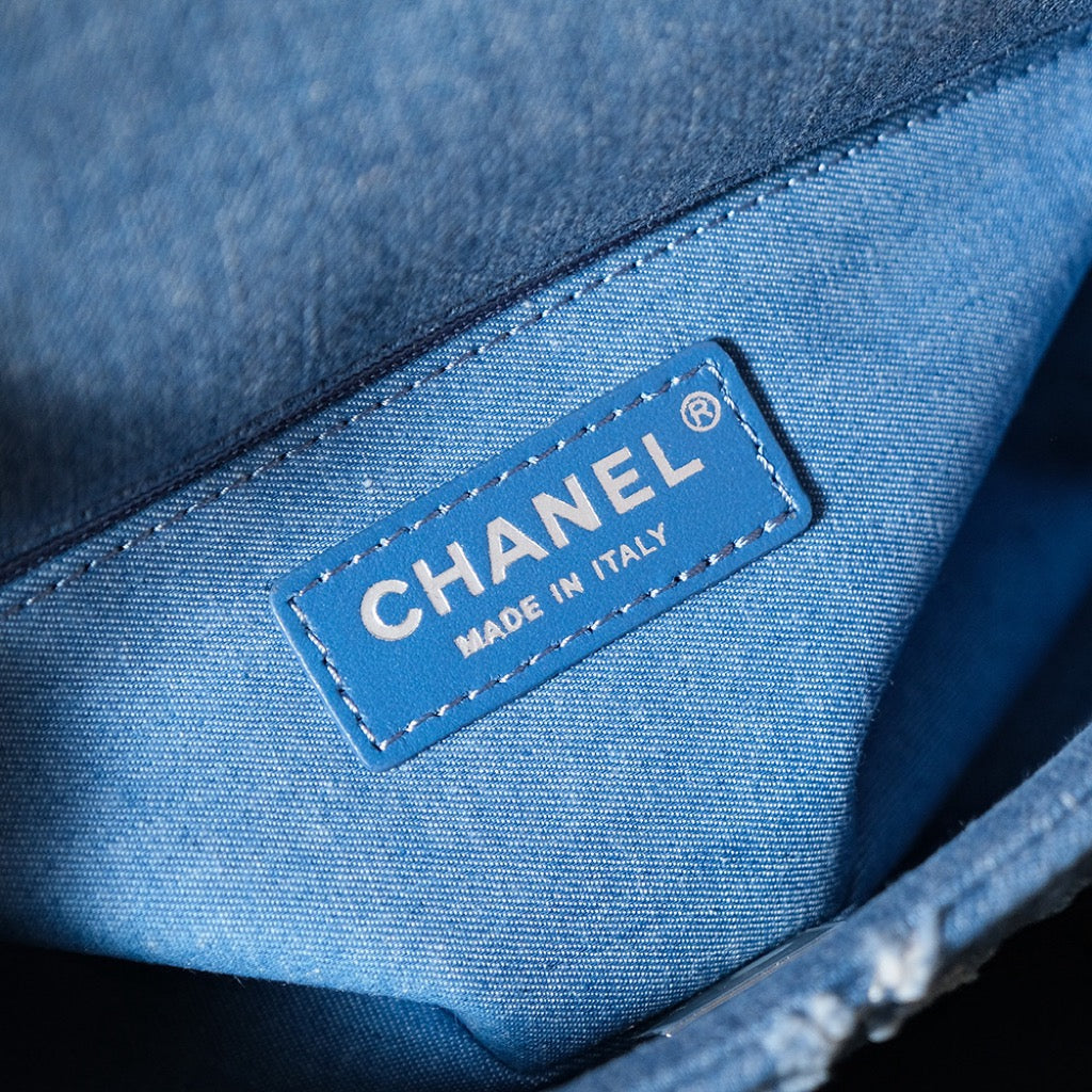 24S Flap Bag 20cm Blue Quilted Denim