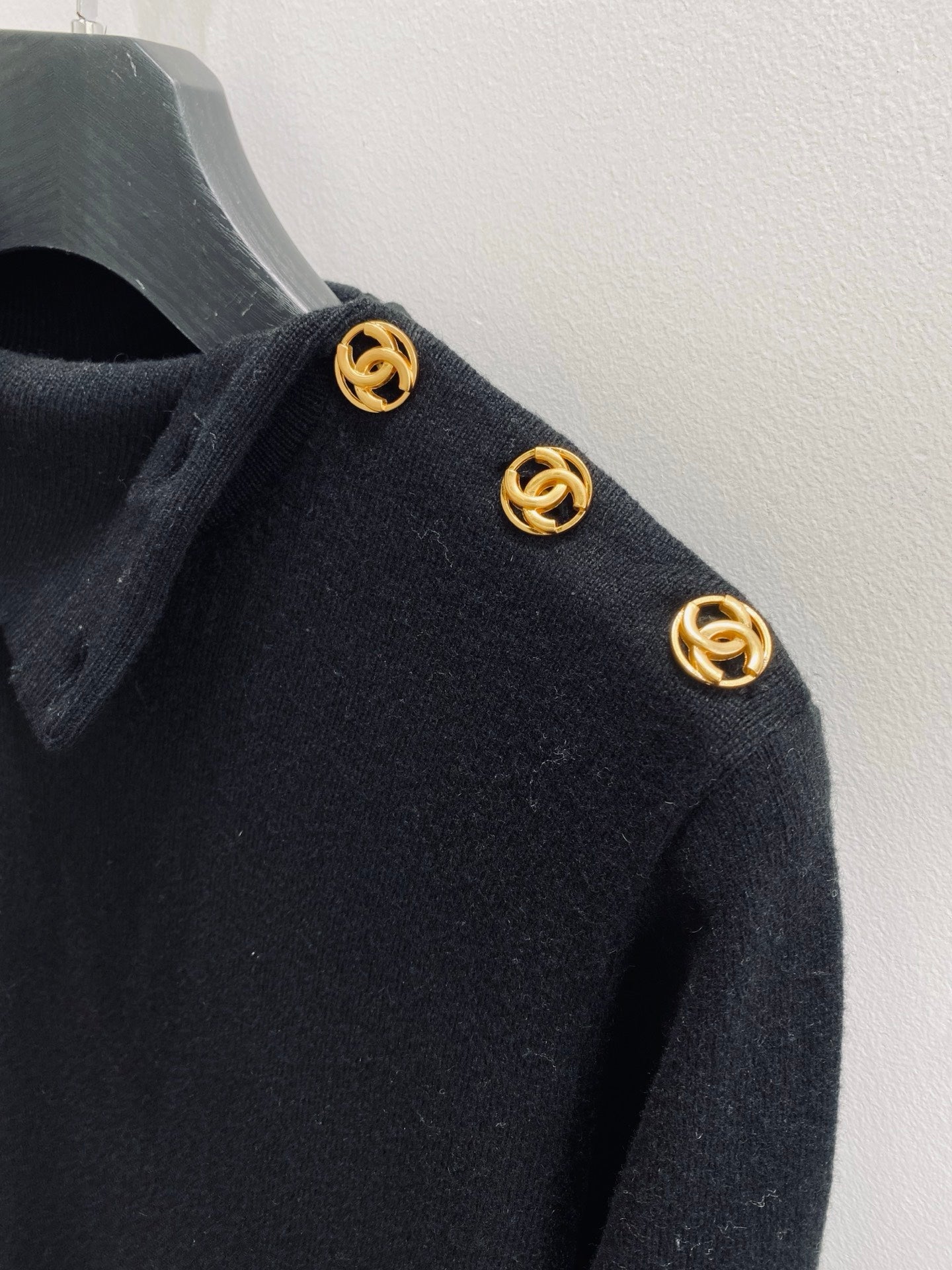 CC 26s Turtleneck Sweater With Shoulder Buttons Black Wool 423124