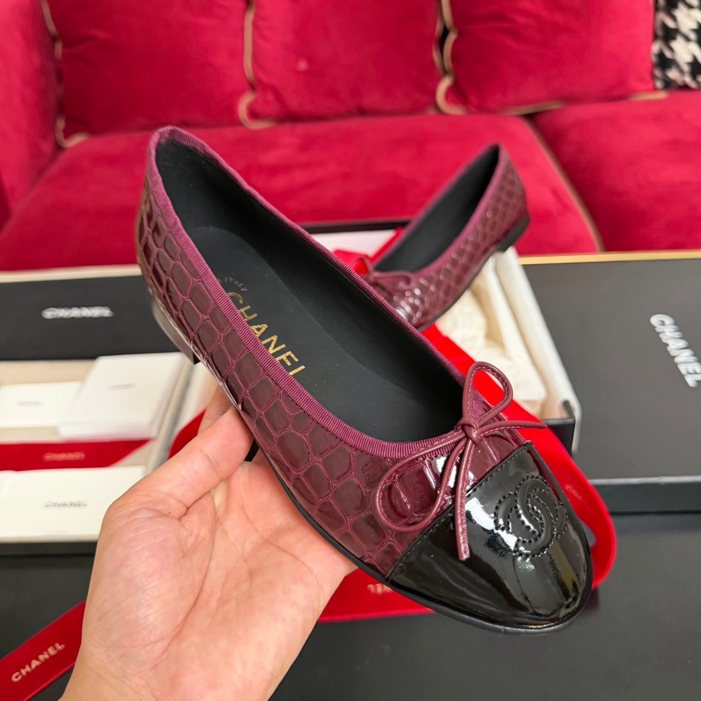 CC 26s Ballet Flat Burgundy Black Glossy Crocodile Embossed Leather 901101