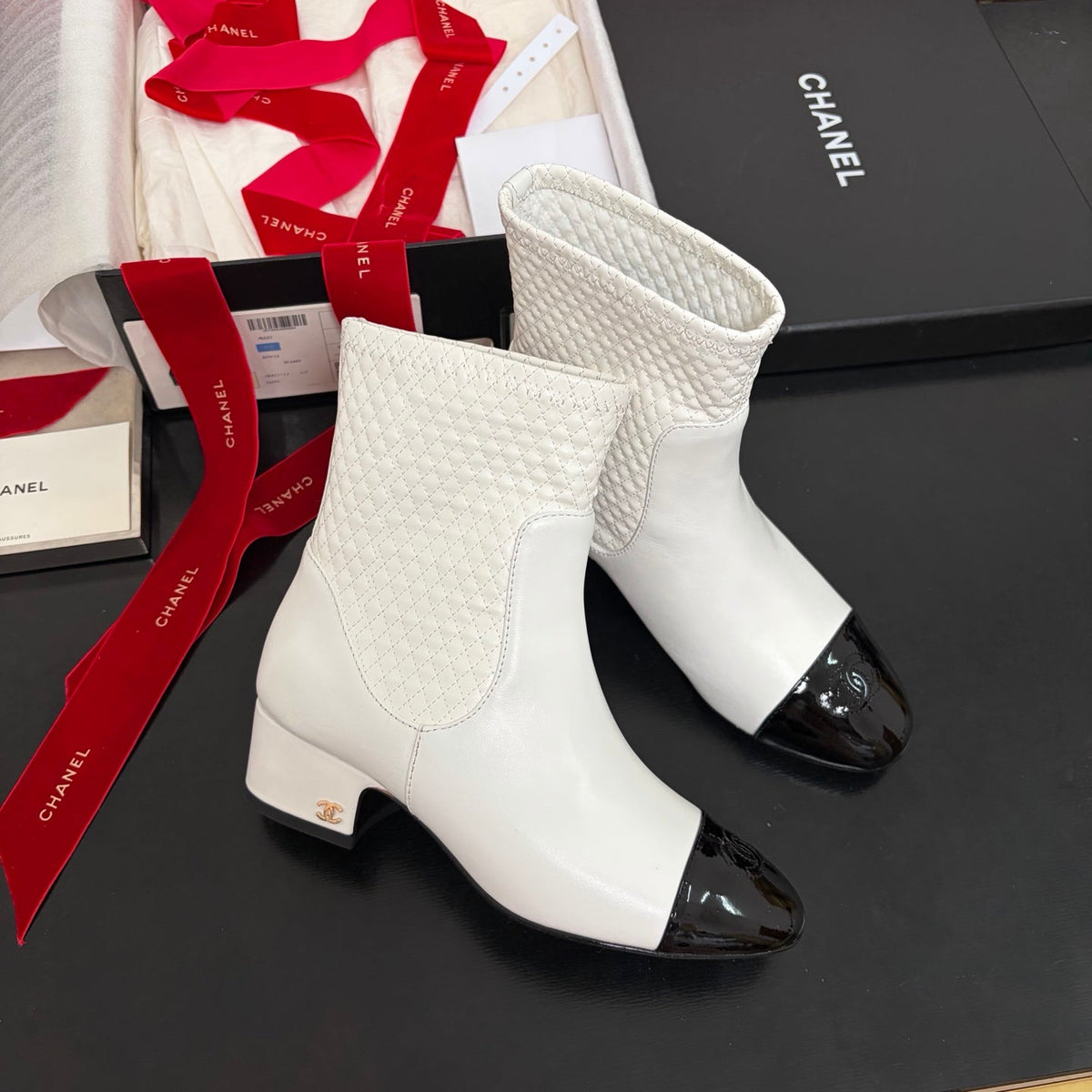 Chanel 26K Shoes Ankle Boots White Quilted Patent Black Toe Cap Low Heel 189004