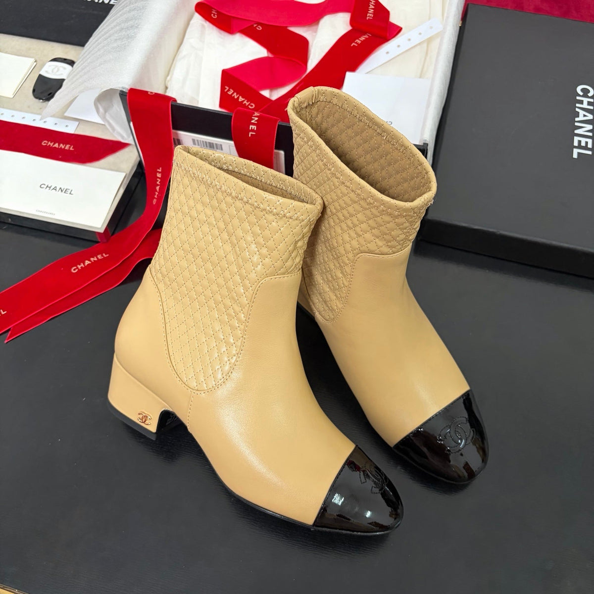 Chanel 26K Shoes Ankle Boots Beige Quilted Patent Black Toe Cap Low Heel 189006