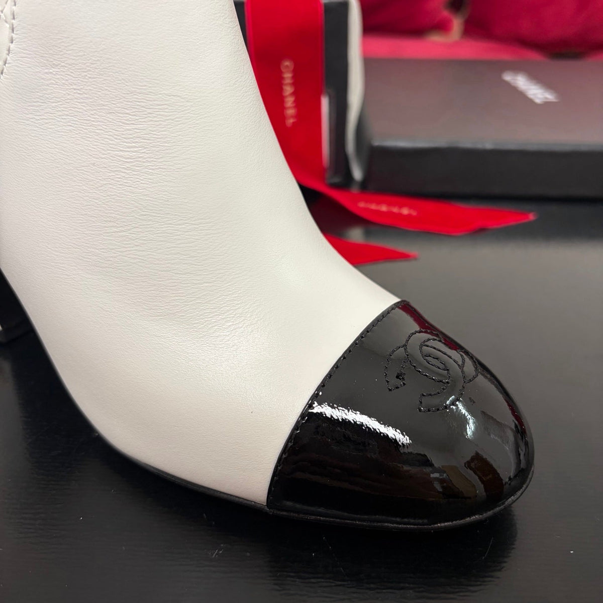 Chanel 26K Shoes Ankle Boots White Quilted Patent Black Toe Cap 189012