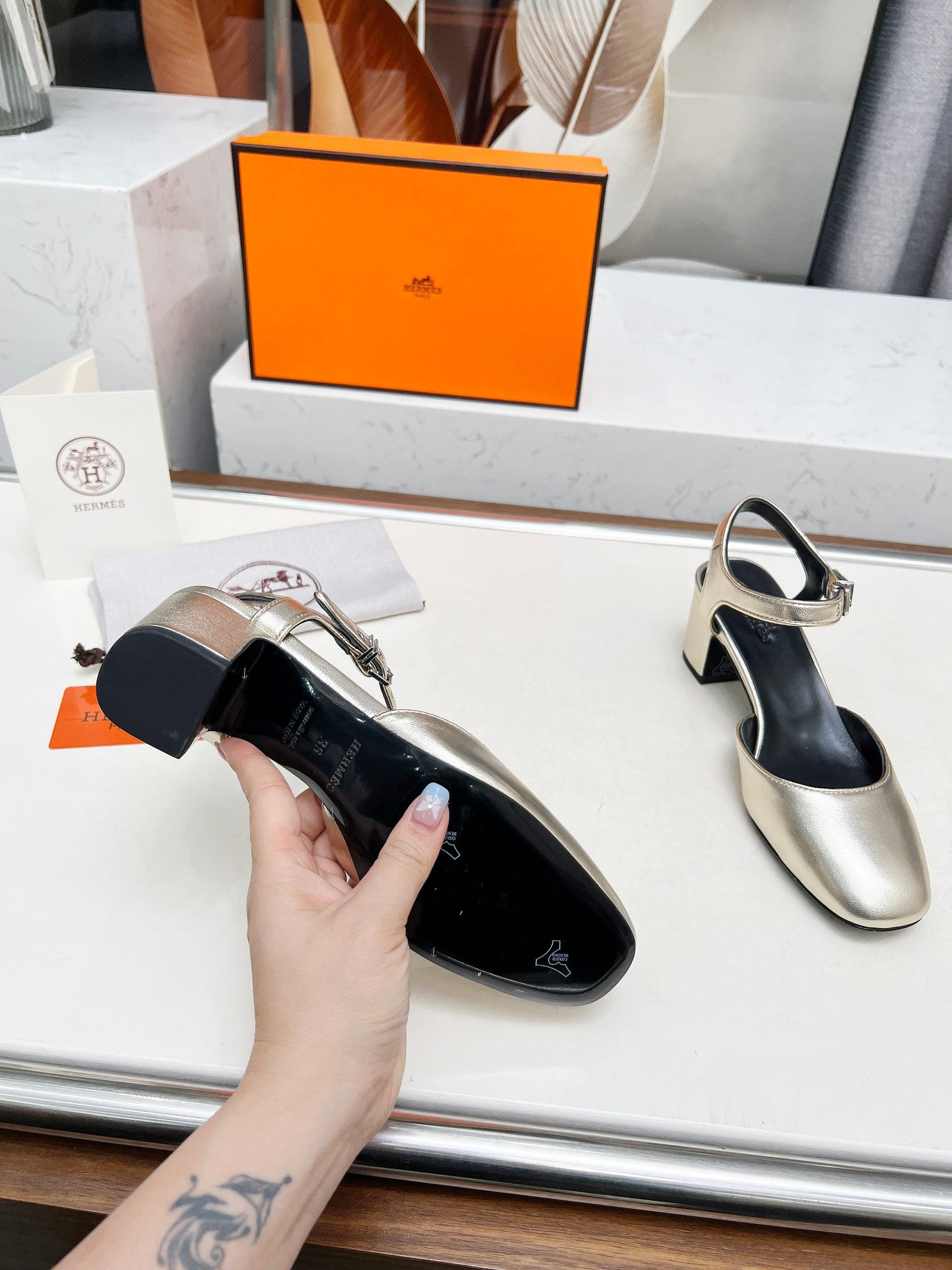 Kamilla ̉60 pump Gold Lambskin 214075