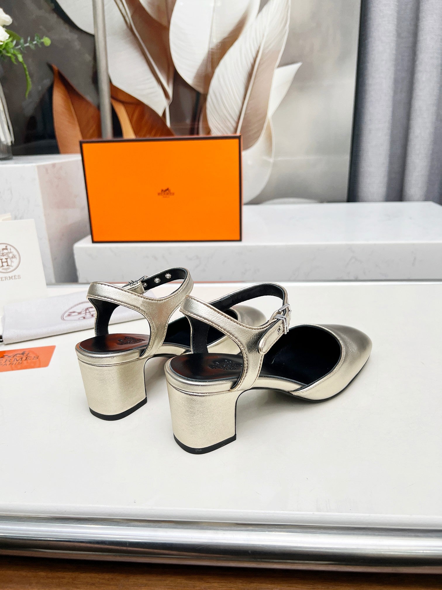 Kamilla ̉60 pump Gold Lambskin 214075