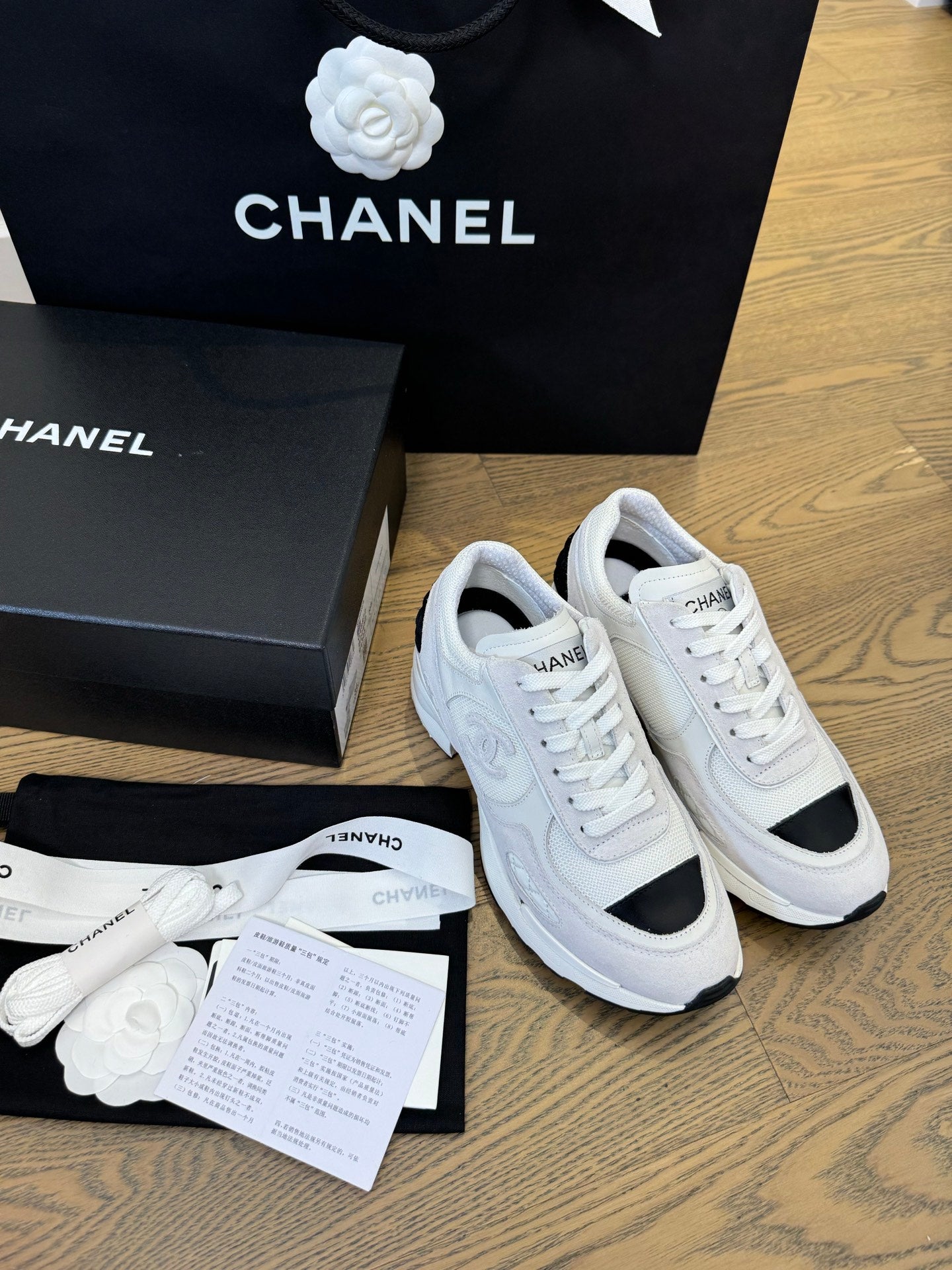 CC FW 25/26 Sneakers 40mm  White Fabric Calfskin 500182