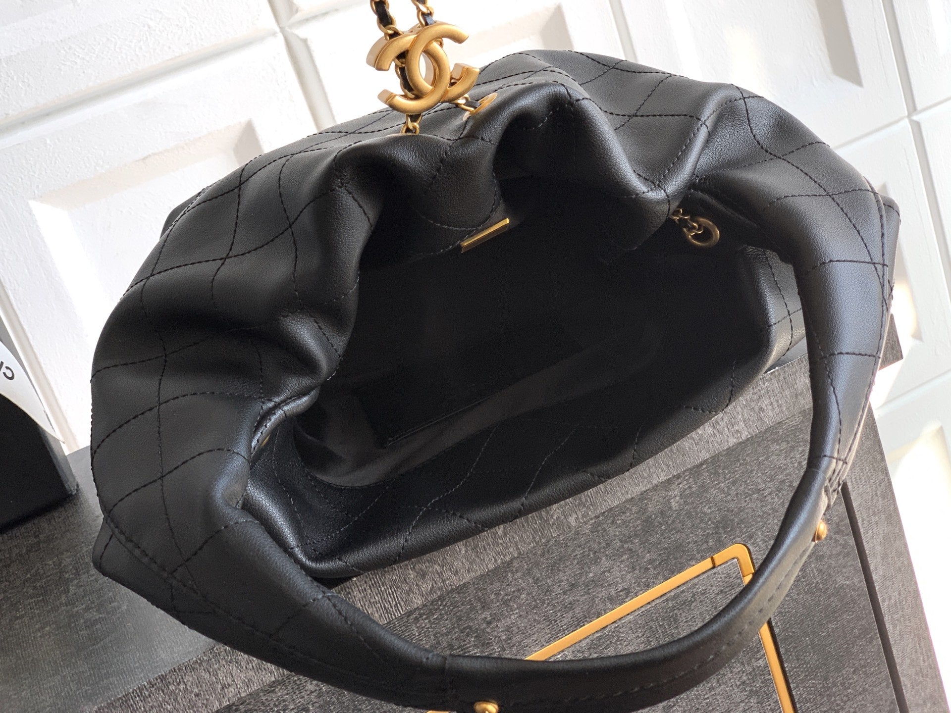 CC 2025 Hobo Bag 32cm Black Calfskin