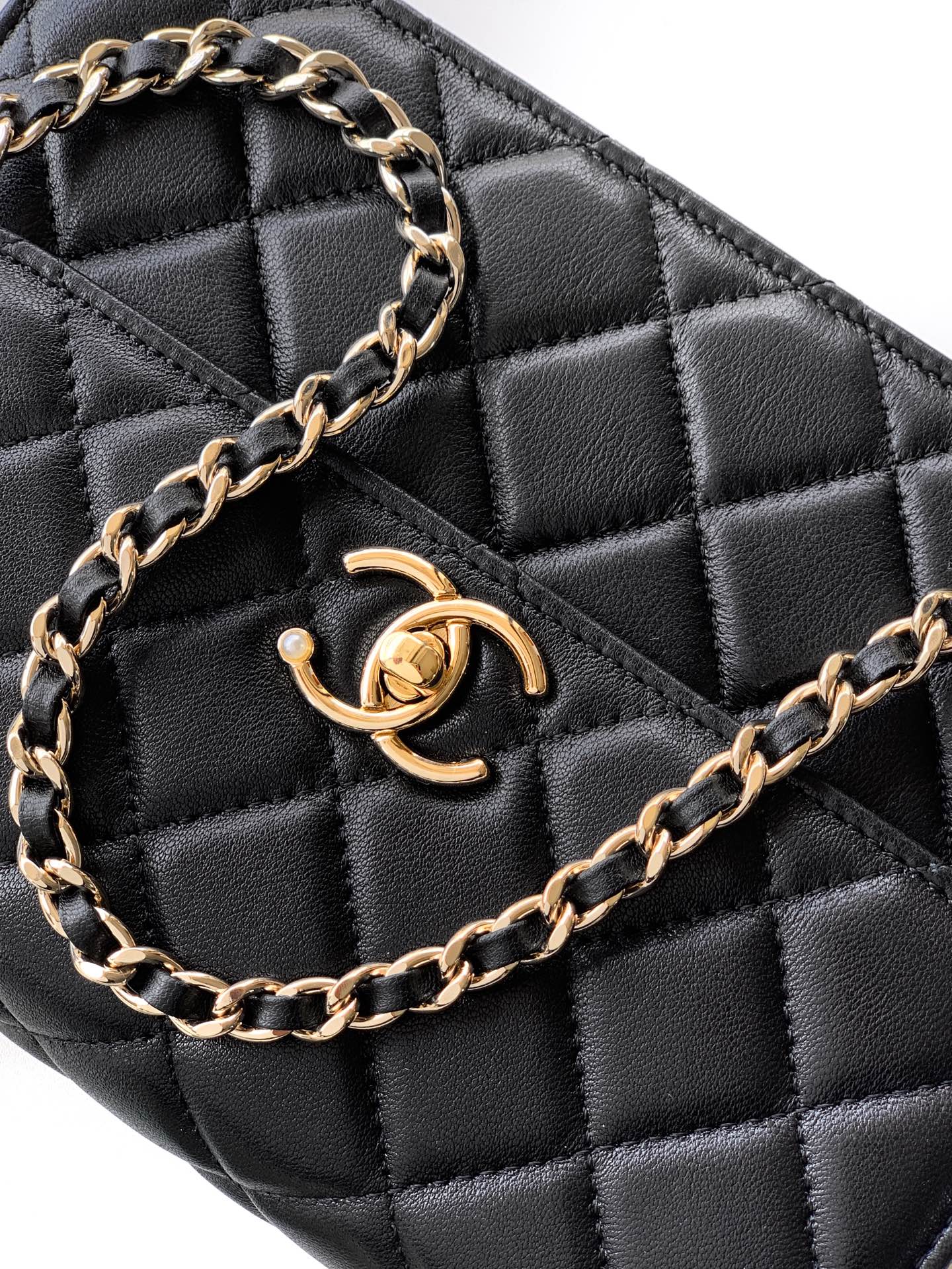 CC Mini Flap Bag 17.5 With Handle Black Lambskin