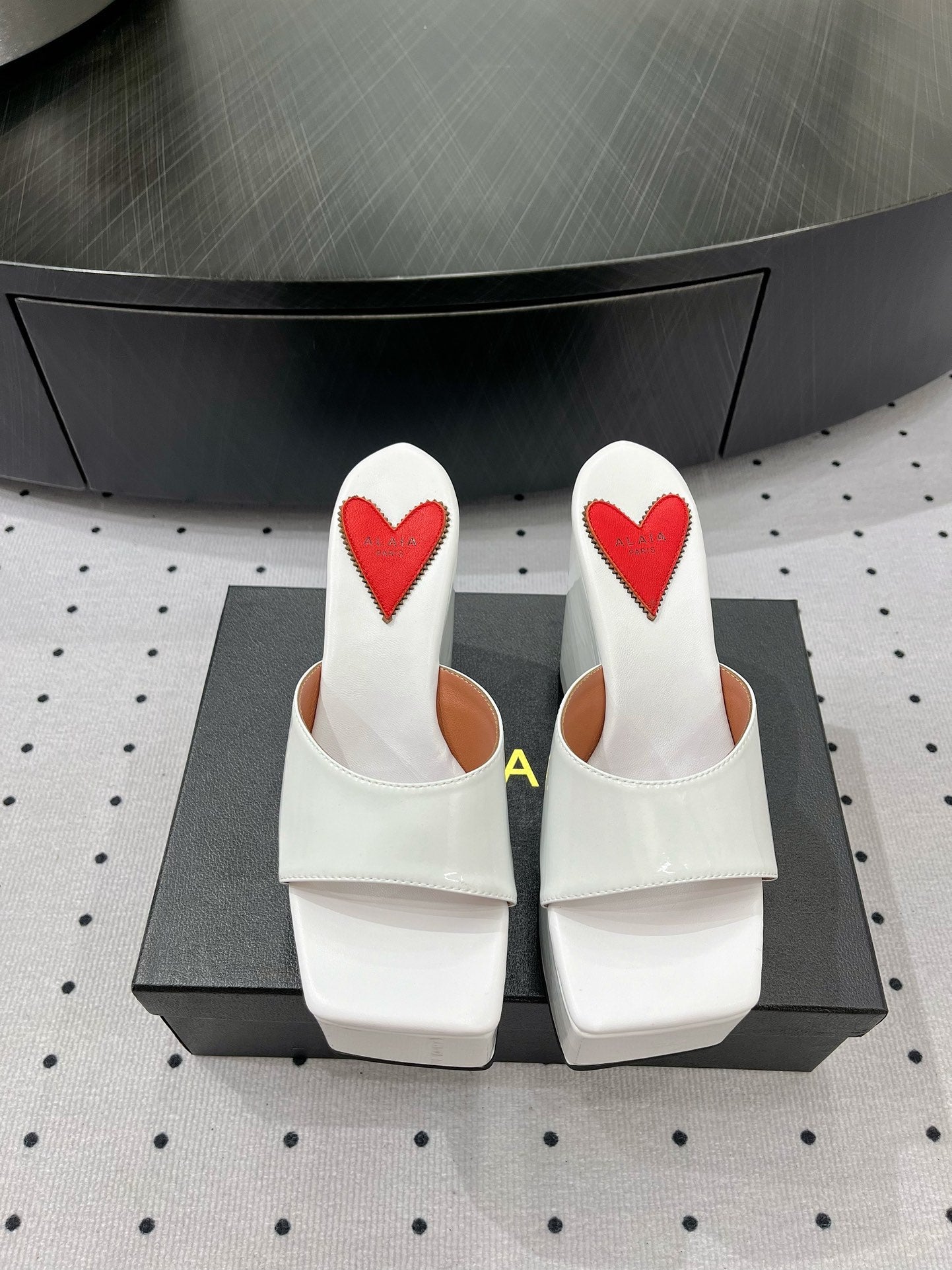Alaila High Sandal 115mm In White Glossy Lambskin 954874