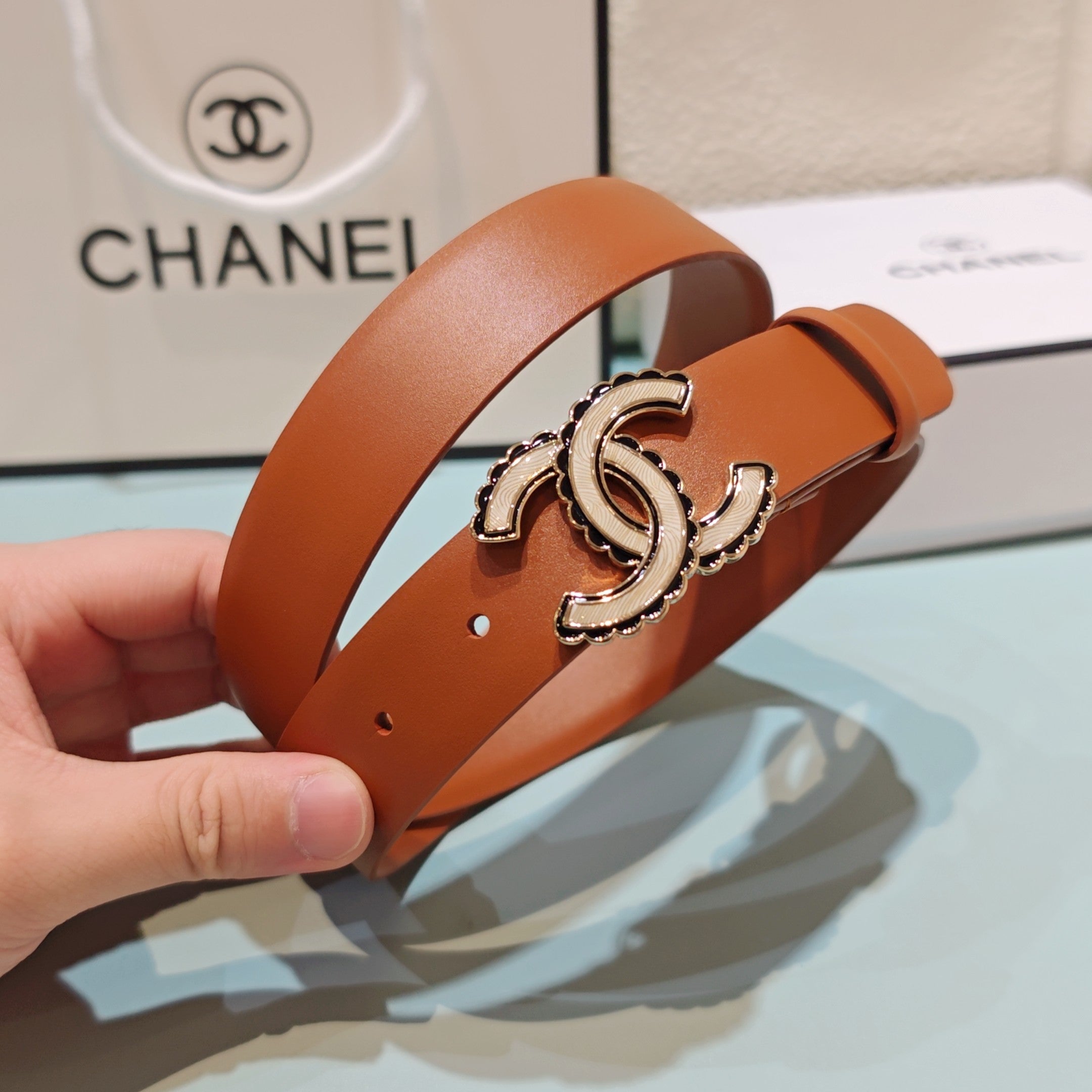 CC Belt 3.0 Scalloped Edge Buckle Tan Cowhide 200006