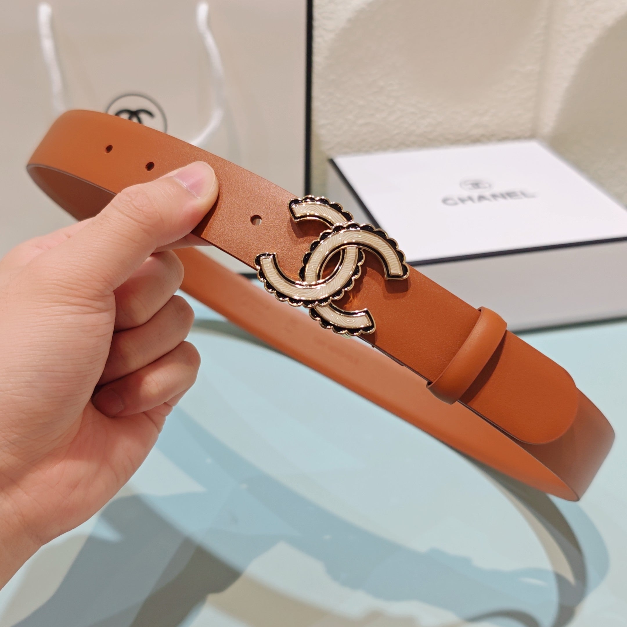 CC Belt 3.0 Scalloped Edge Buckle Tan Cowhide 200006