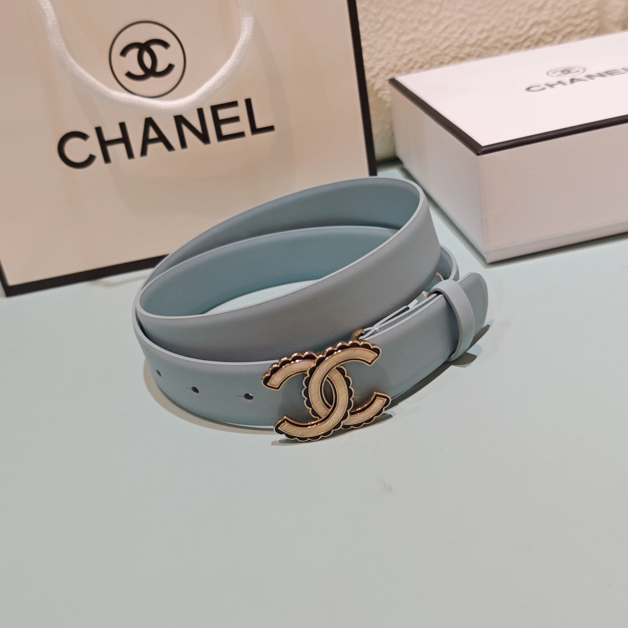CC Belt 3.0 Scalloped Edge Buckle Light Blue Cowhide 200004