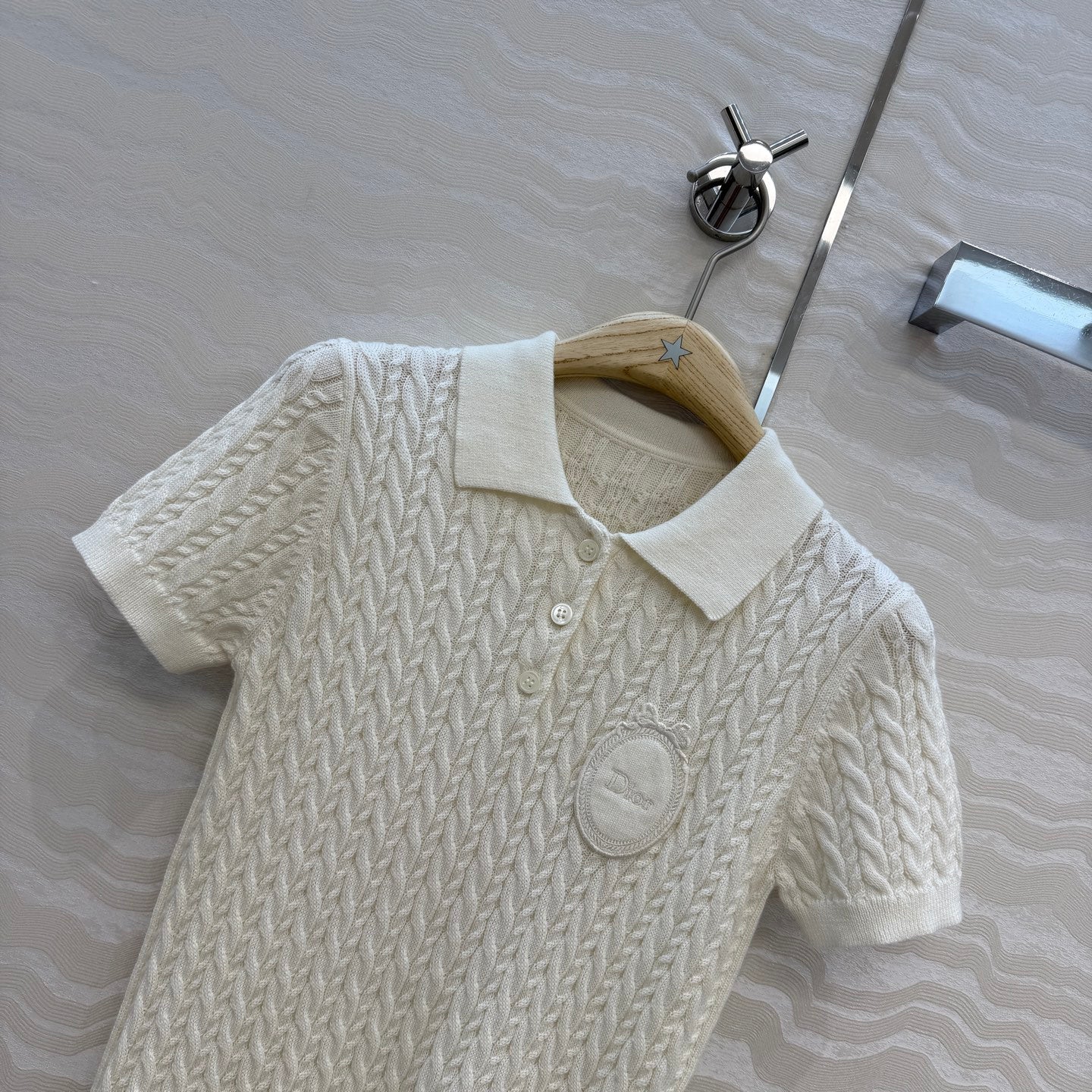 CD Médaillon Sweater White Wool 373503
