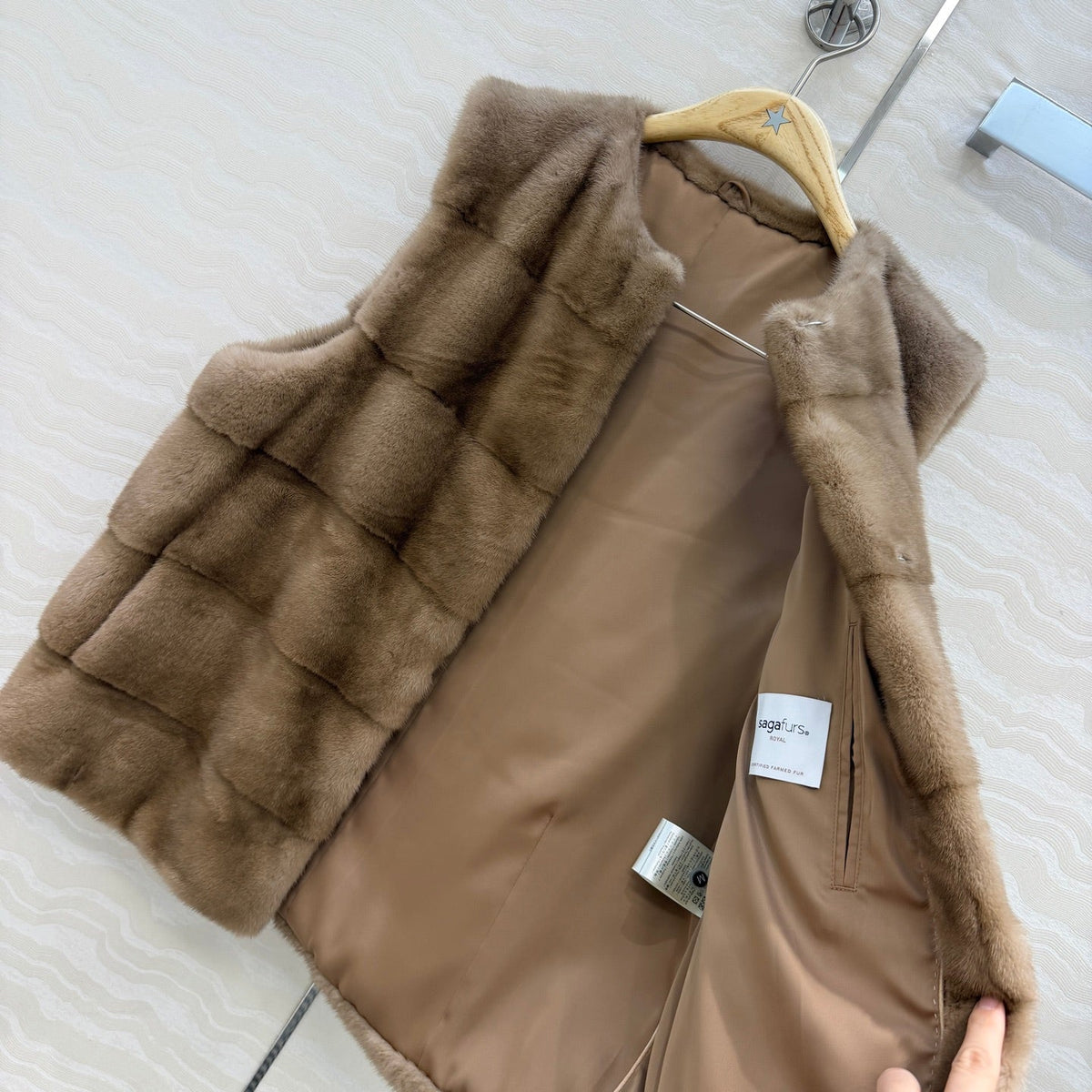 CD 26s Faux Fur Gilet Vest Brown Mink Fur 429415