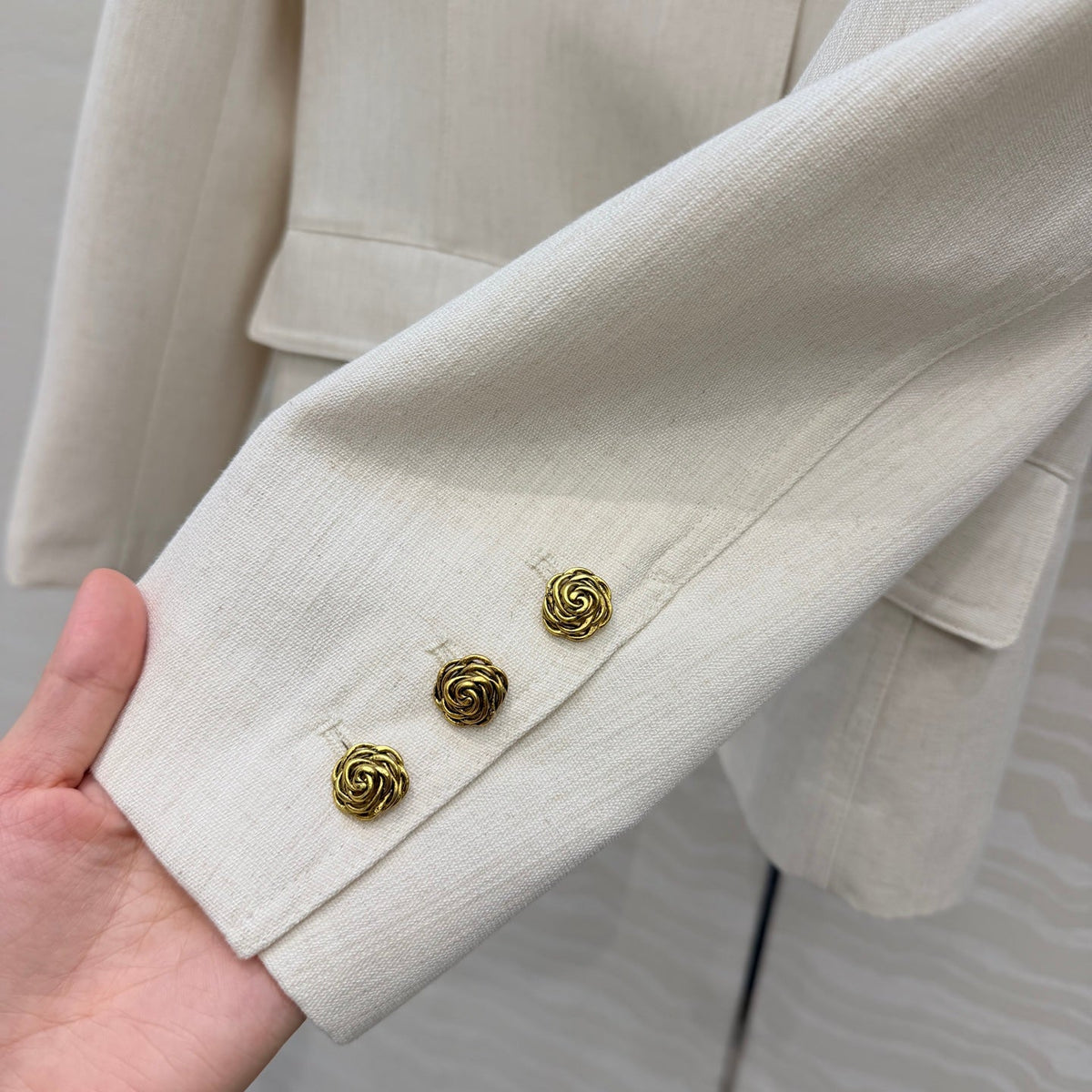 Chanel 26s Collarless Jacket Beige Linen Blend Gold Camellia Buttons 442109