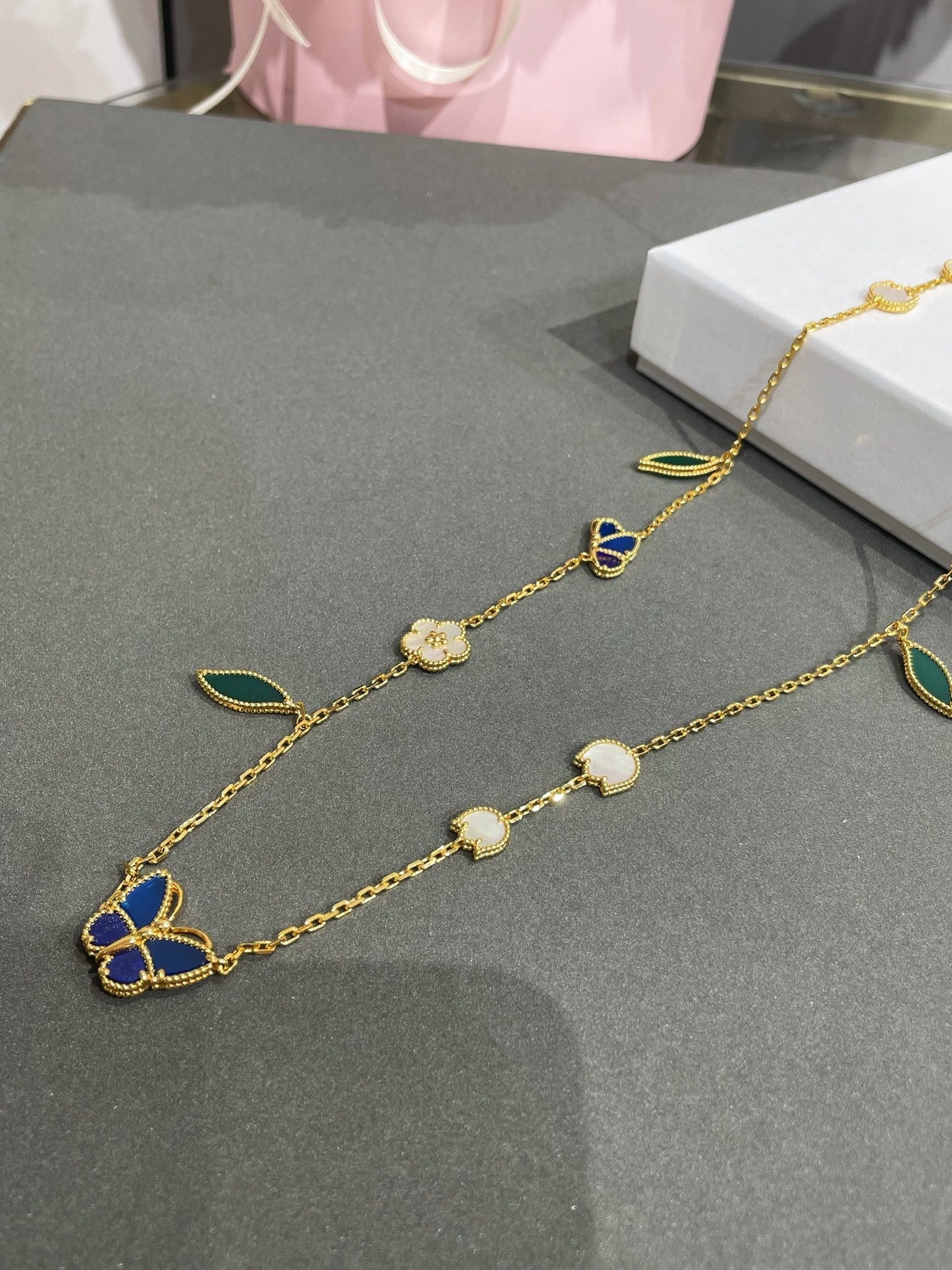 VCA Lucky Spring Necklace 15 Motifs
