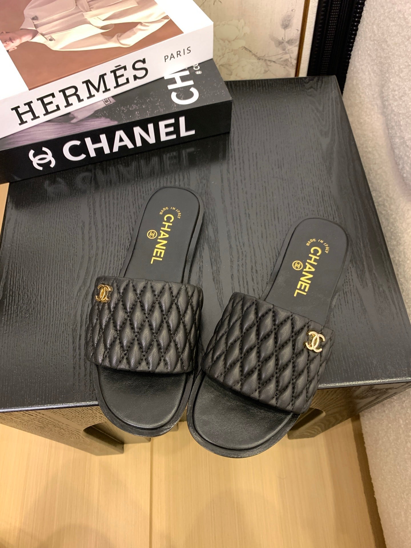 CC 25 Mule Black Sheepskin 277680