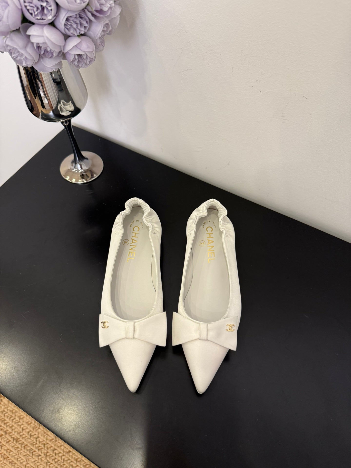 CC 25 Ballet Flats White Lamskin 330775