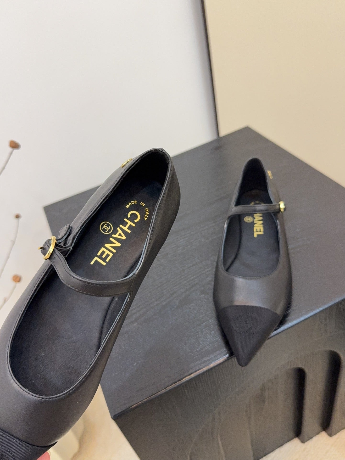 CD FW Mary Janes Black Lambskin & Grosgrain 505042