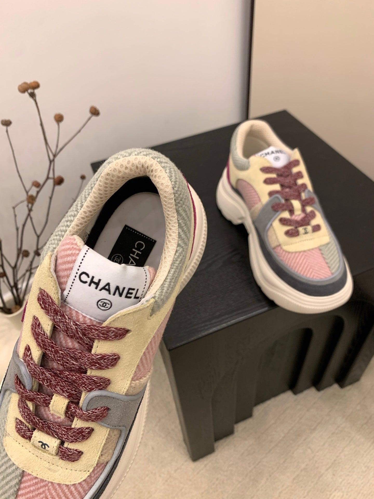 CC Alexander McQueen Sneakers Multicolor  Suede and Tweed Fabric 537193
