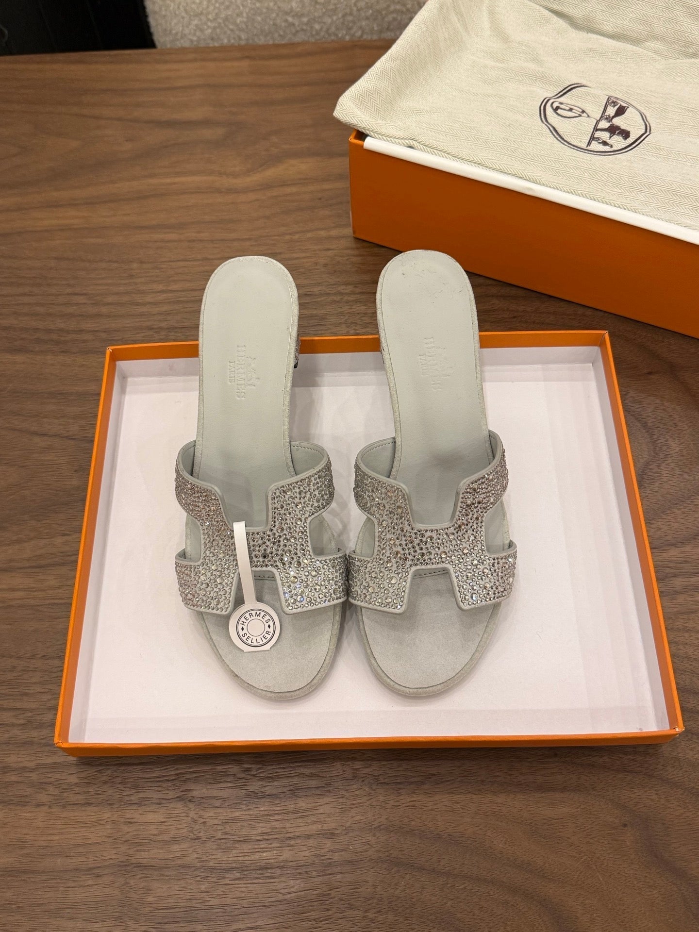HM 26s Oasis Sandal In Light Grey Suede With Crystals