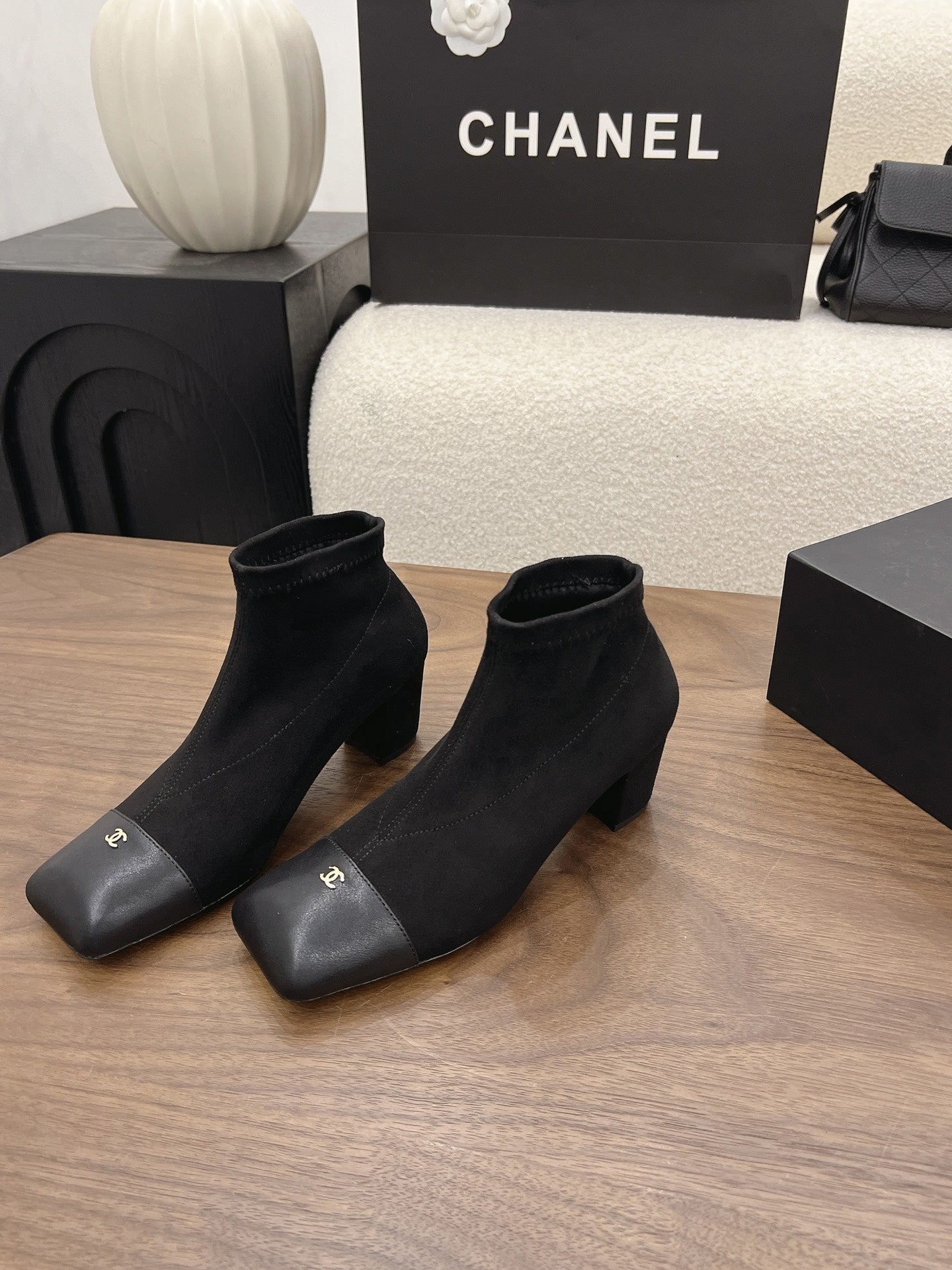 CC 26s Oxford Boots 5.5cm Black Suede 909941