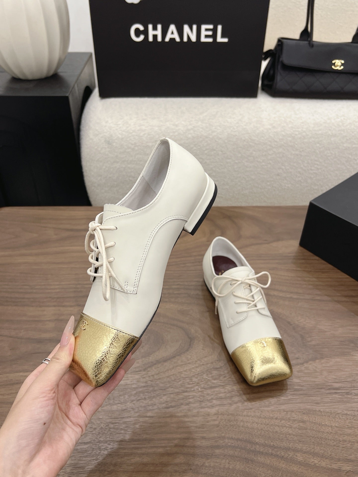 CC 26s Loafer 2cm Gold White Leather 910473