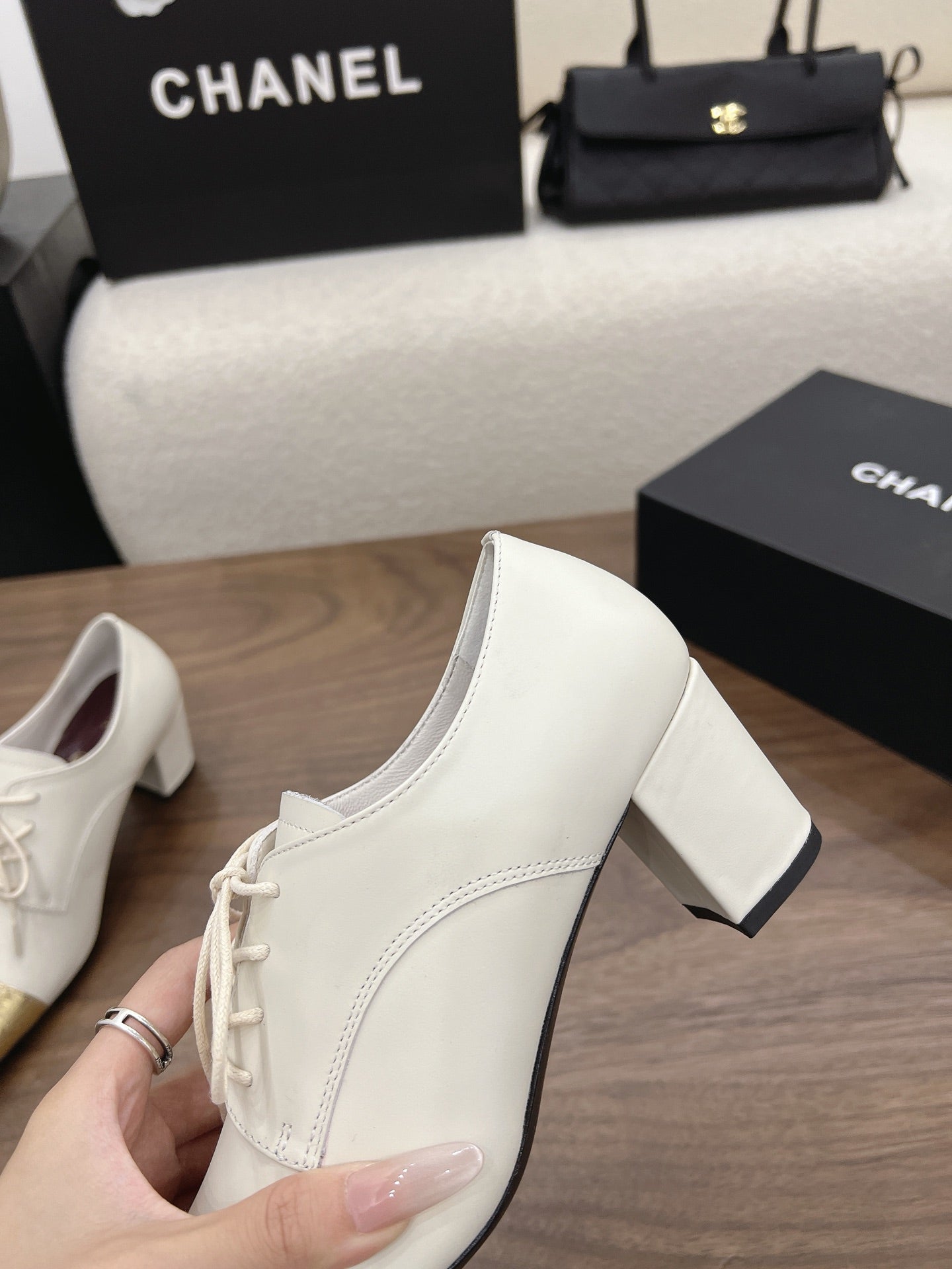 CC 26s Loafer 5cm White Gold Leather 910476