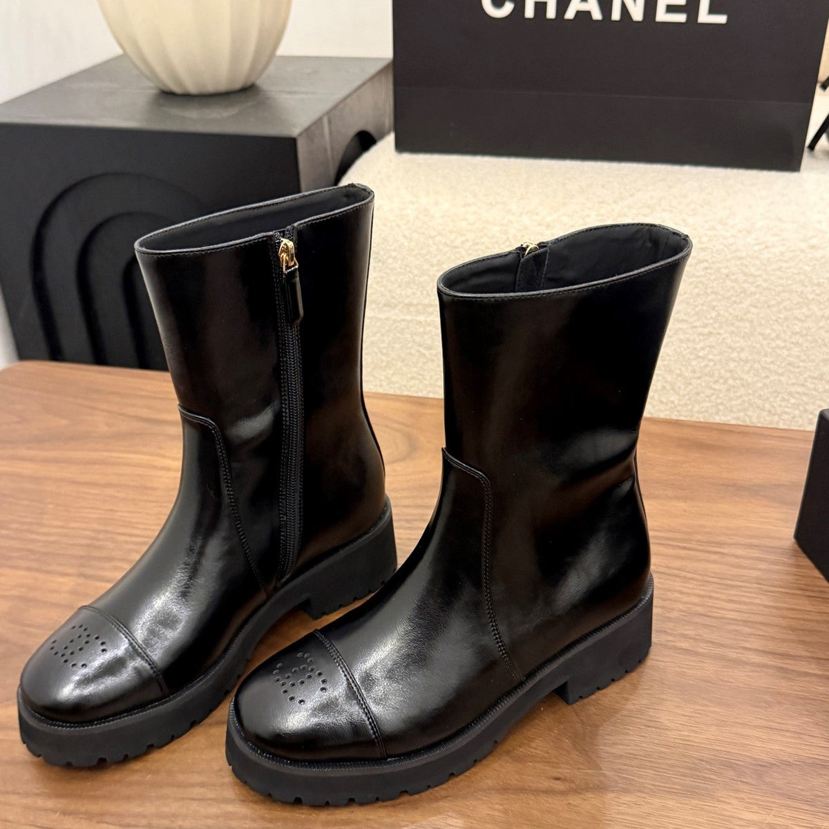 CC 26B Mid-Calf Boots 4.5cm Black Glossy Leather 122440