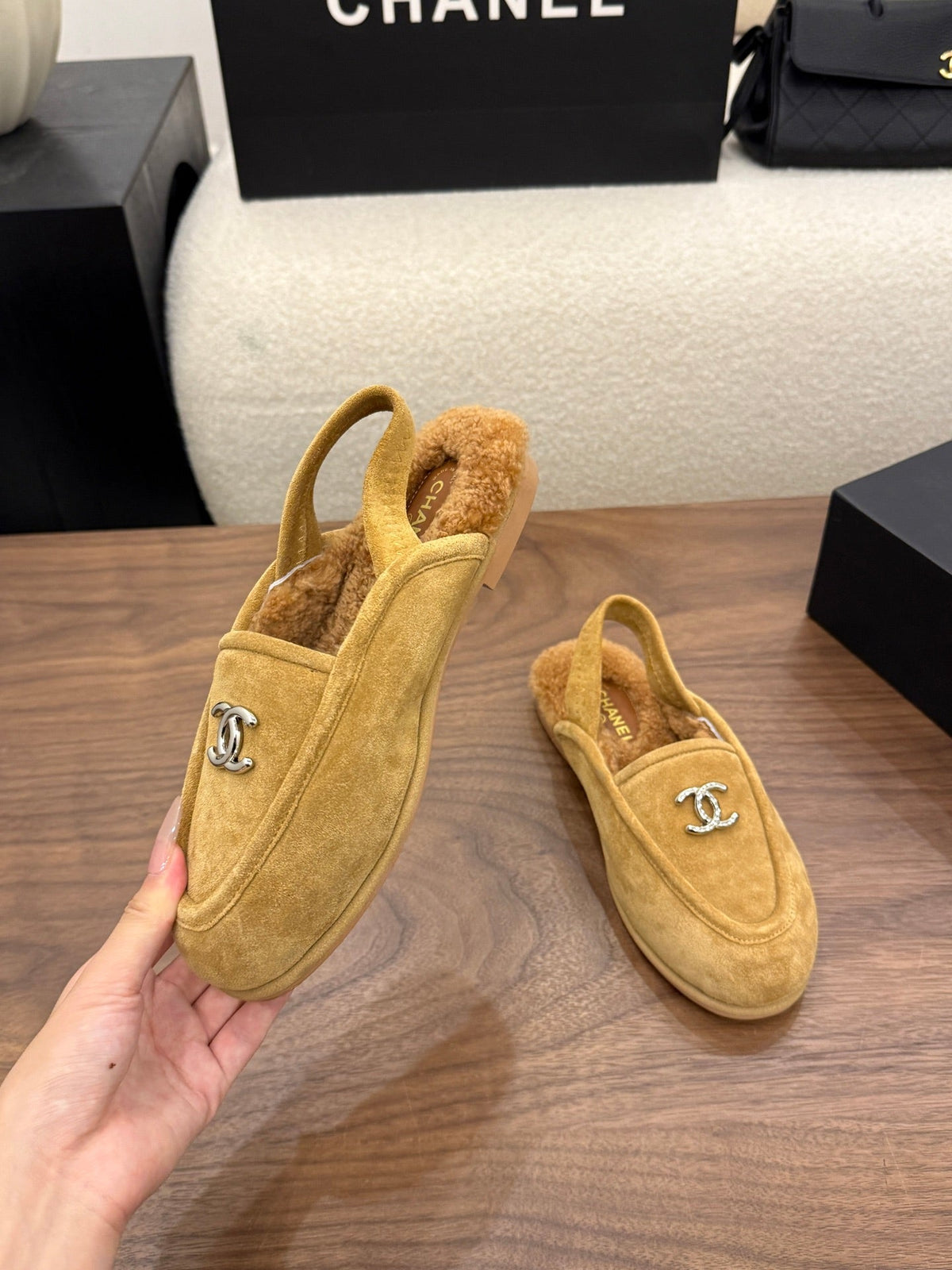 CC 26s Slingback Loafers Camel Suede Shearling 122672