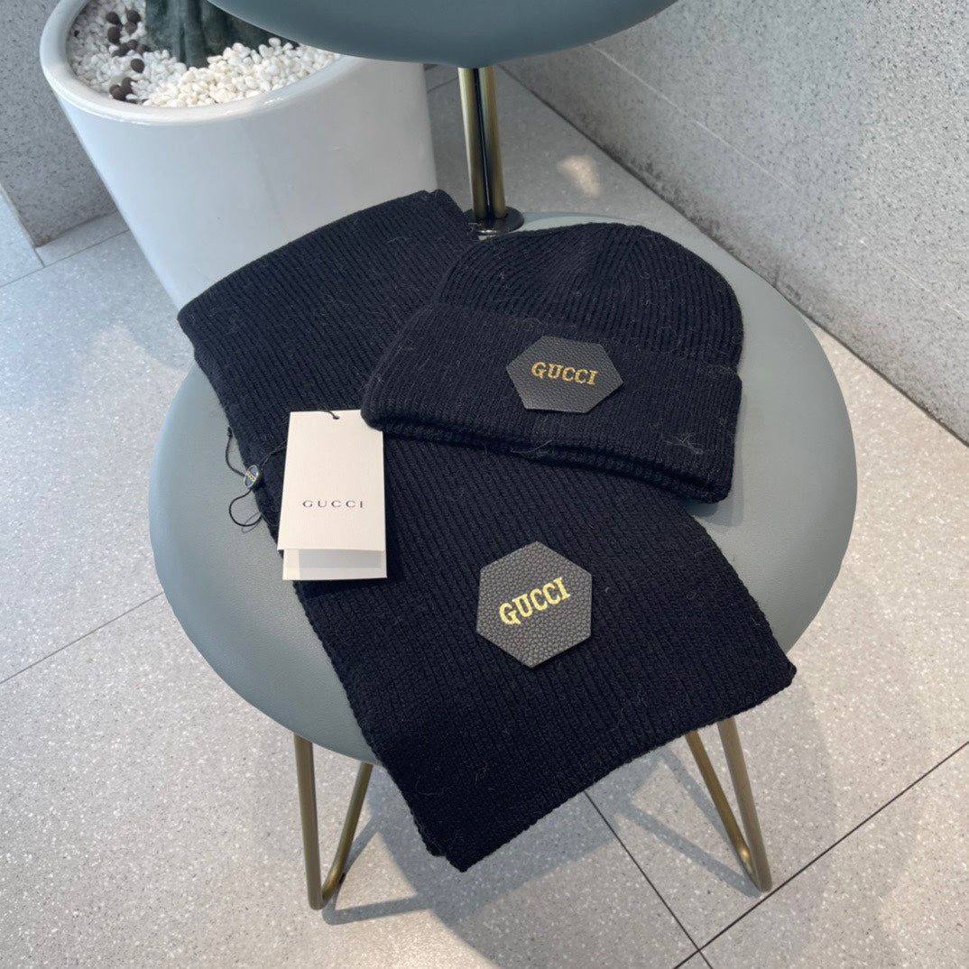SET SCARF AND HAT IN BLACK WOOL 414805