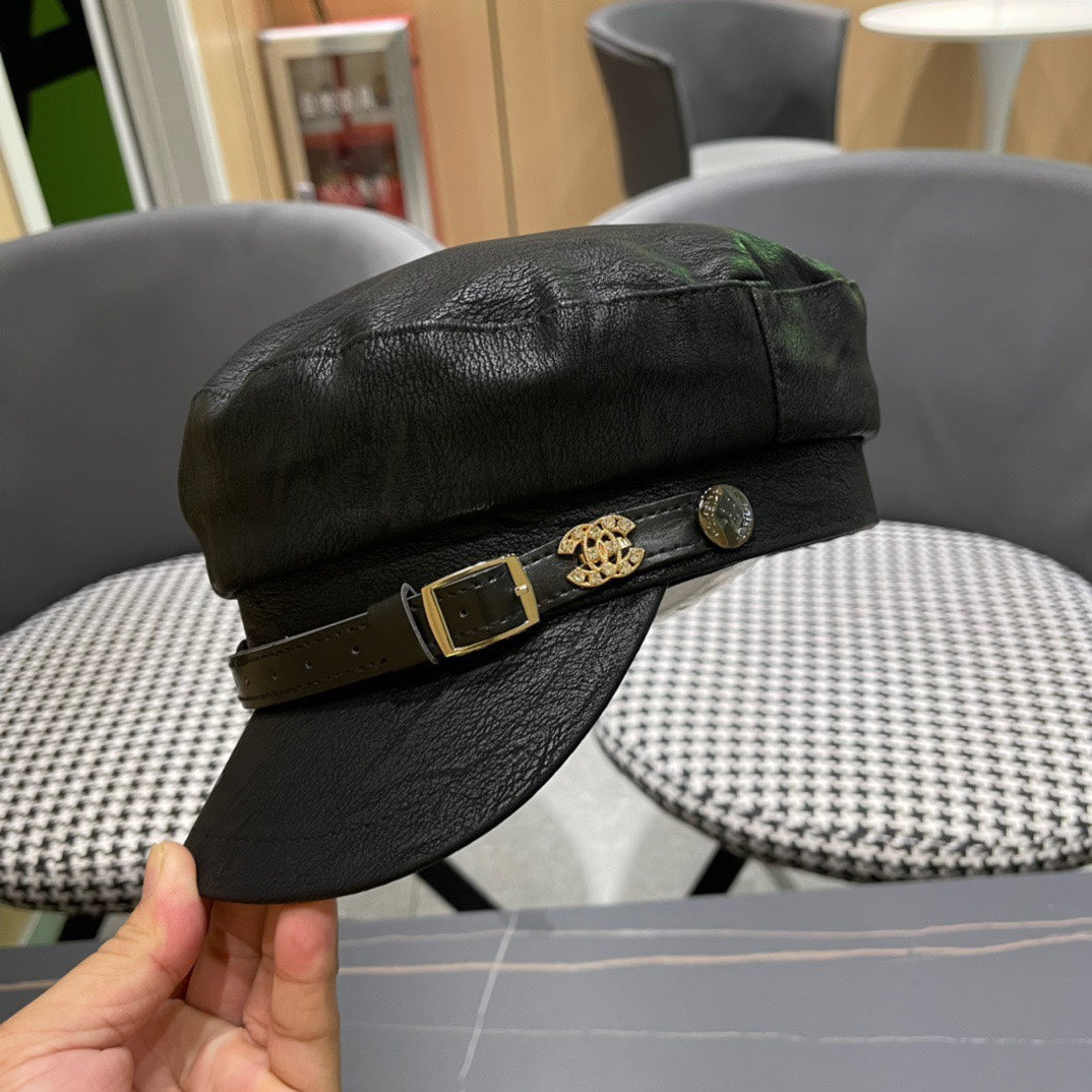 BAKER BOY CAP IN BLACK CALFSKIN 420946